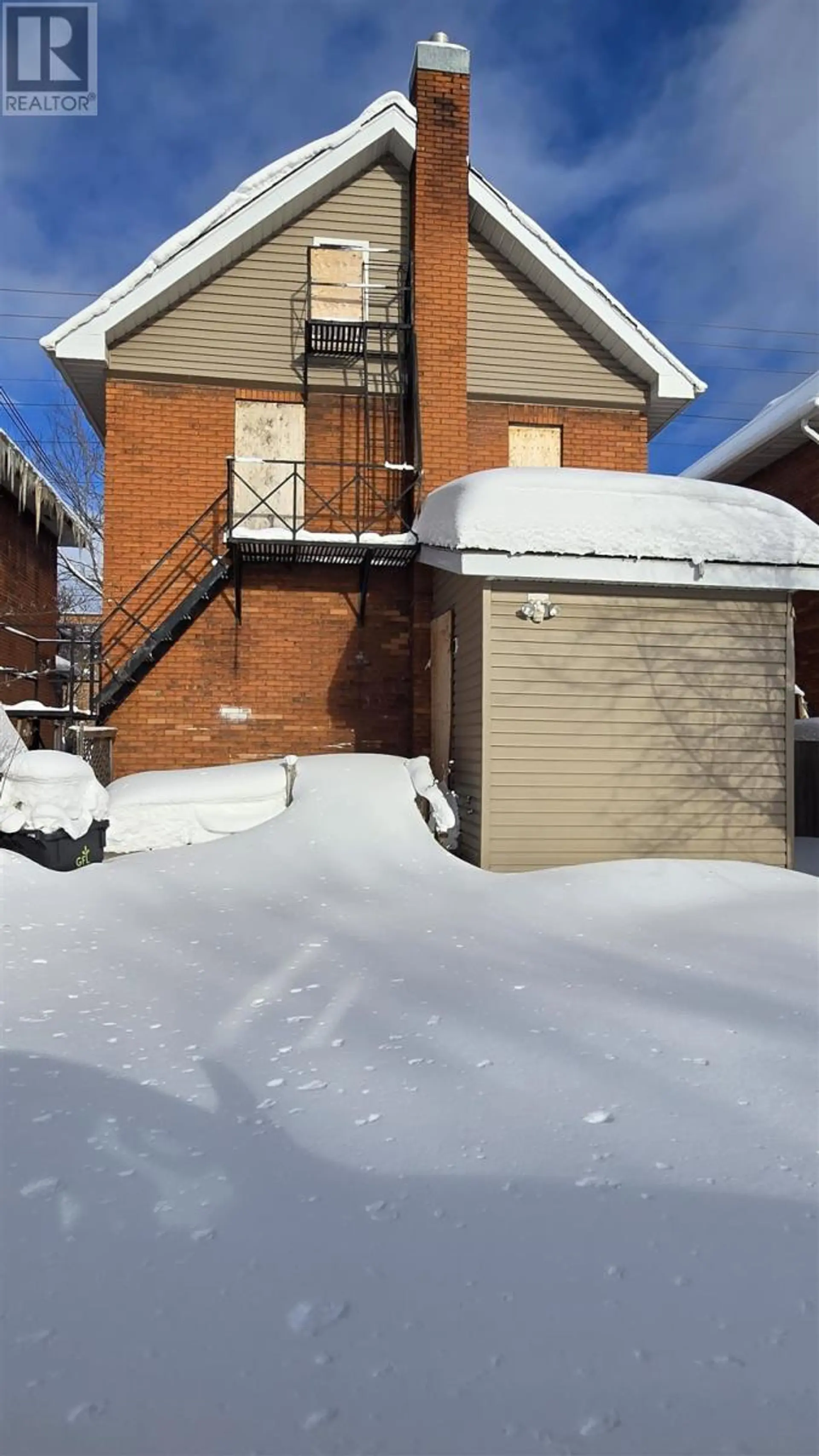 159 Wellington ST E - Image 5