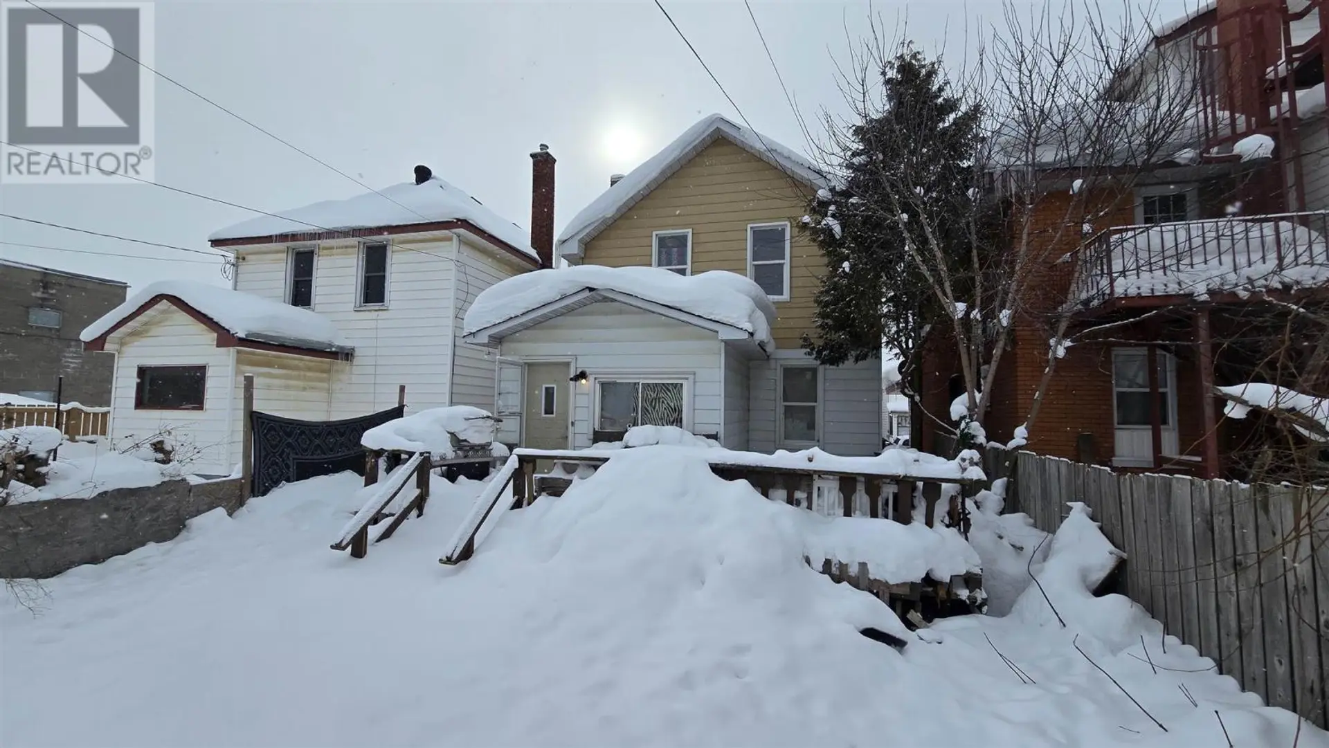 36 Cathcart ST - Image 2