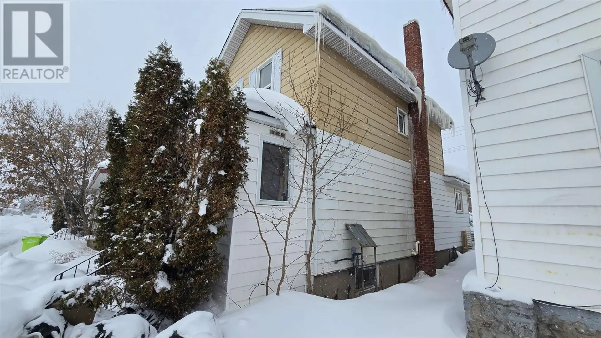36 Cathcart ST - Image 5