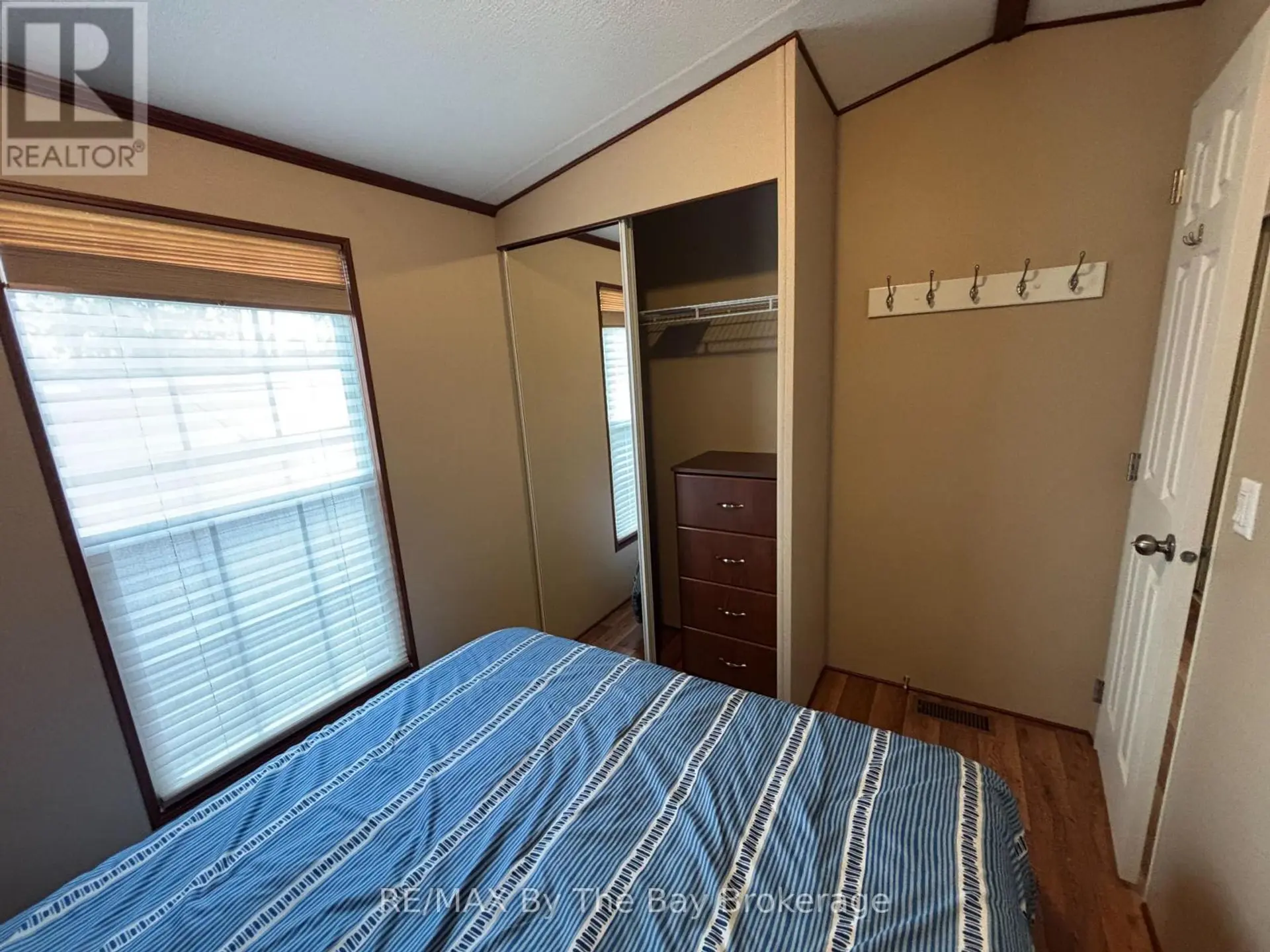 83 MADAWASKA TRAIL - Image 10