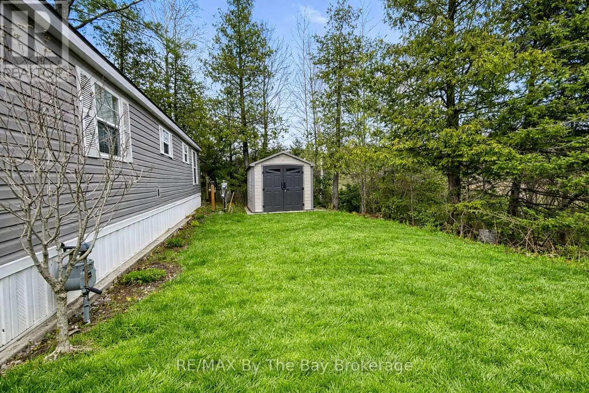 83 MADAWASKA TRAIL - Image 15
