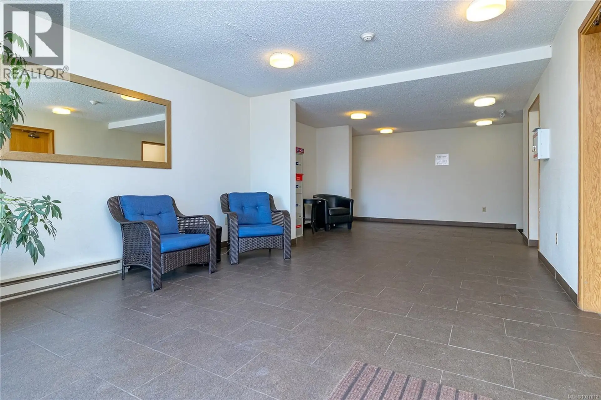 #409 3255 Glasgow Ave - Image 6
