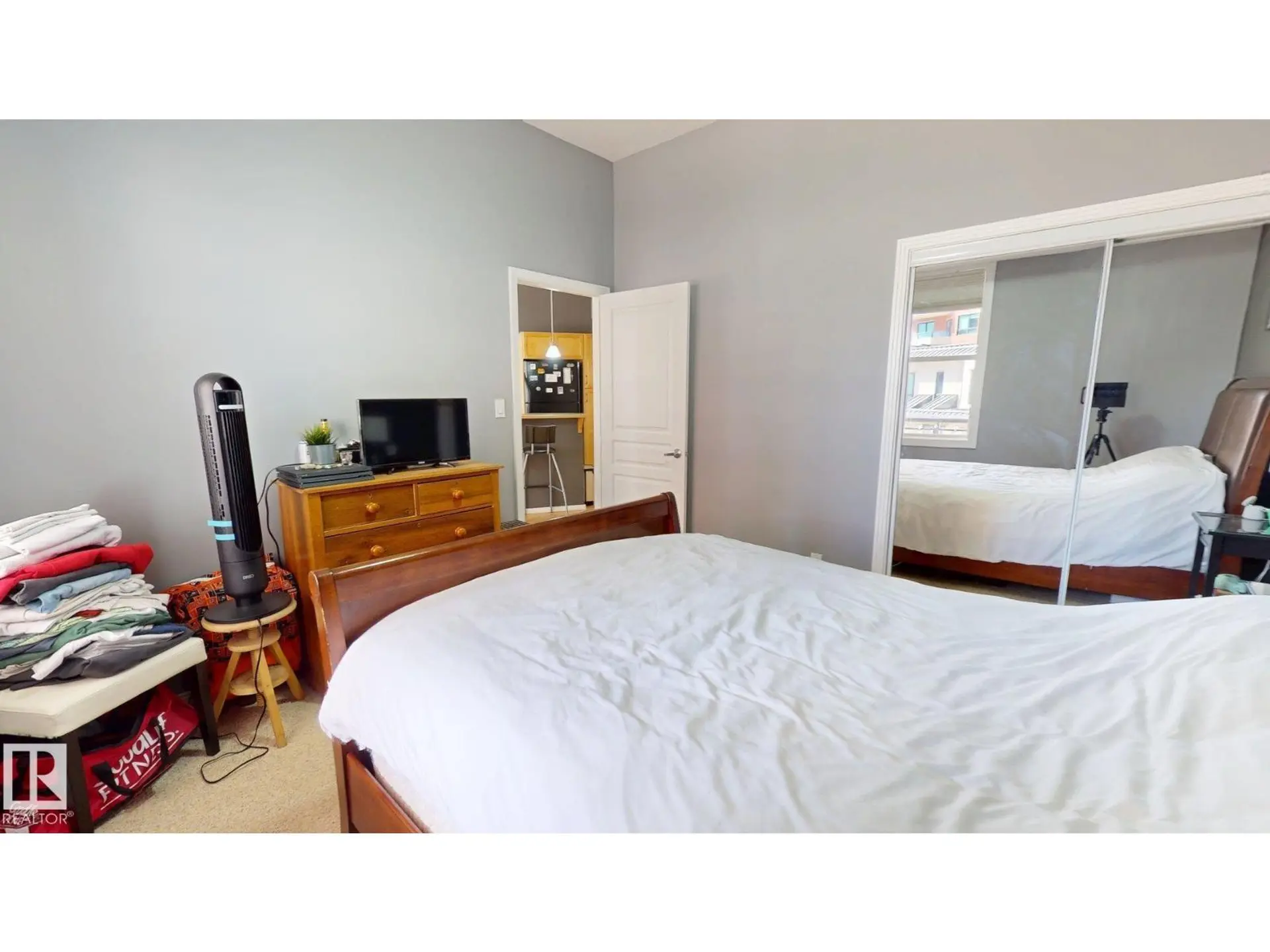 #417 10147 112 ST NW - Image 11