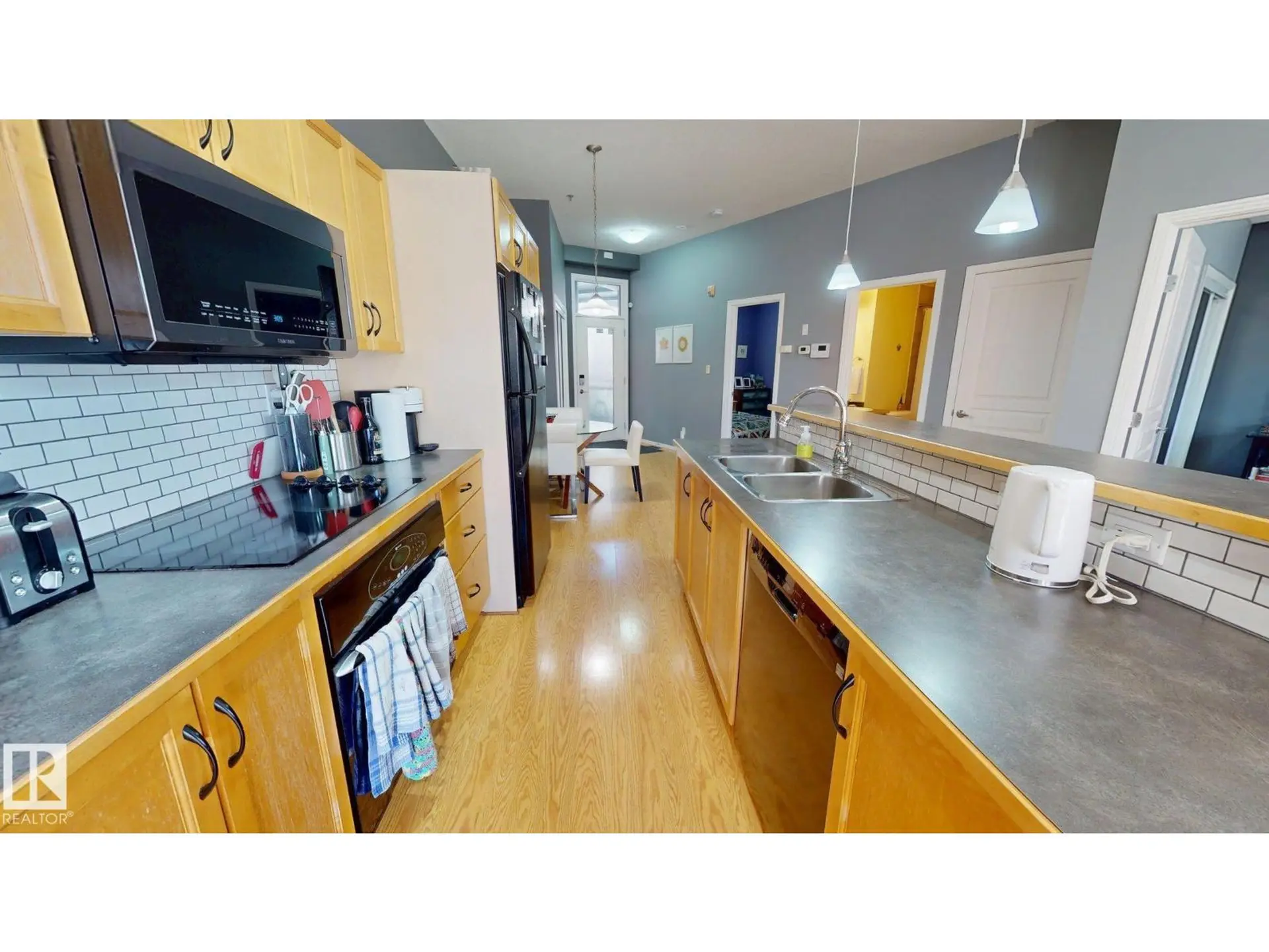 #417 10147 112 ST NW - Image 5