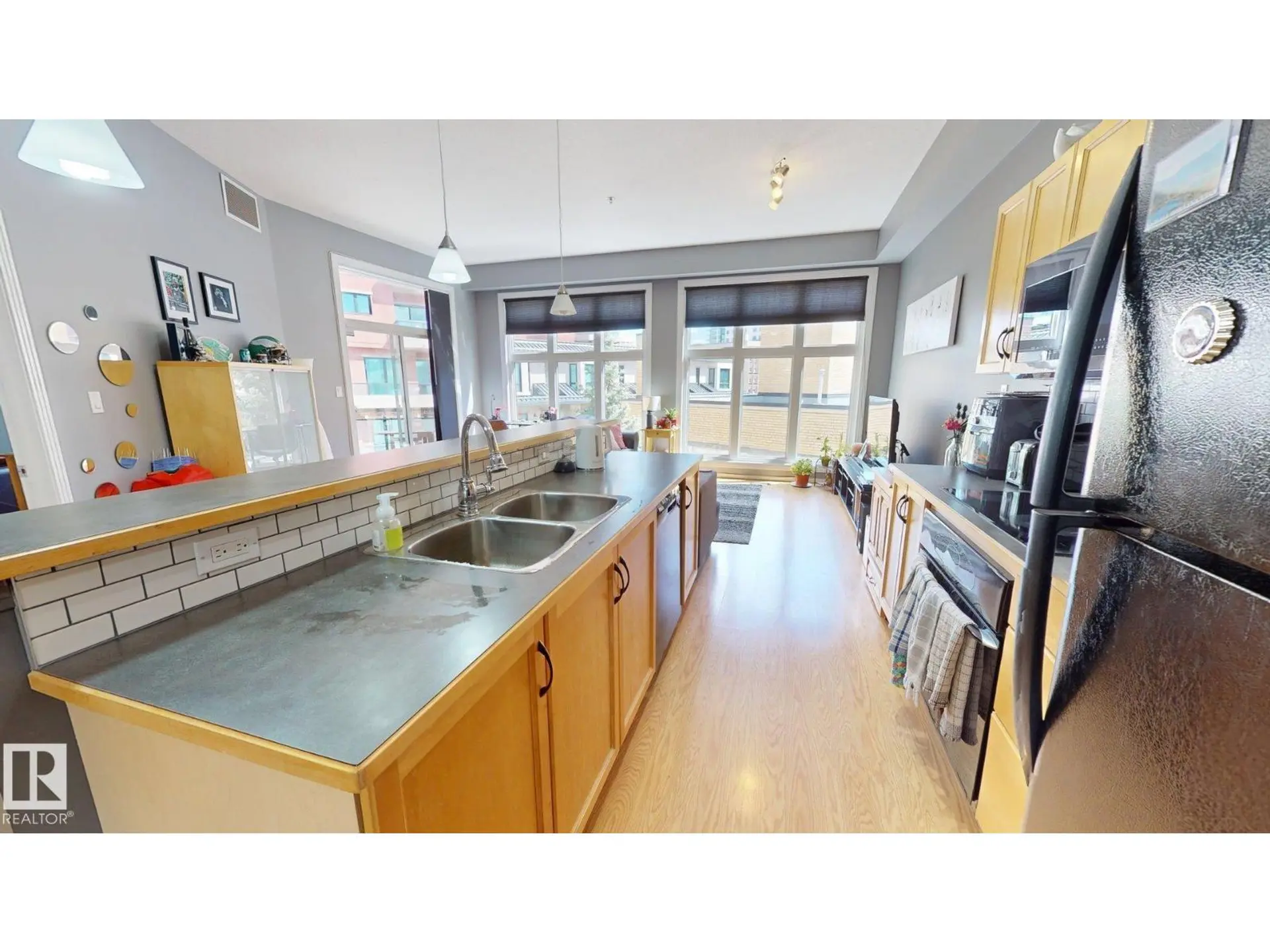 #417 10147 112 ST NW - Image 6