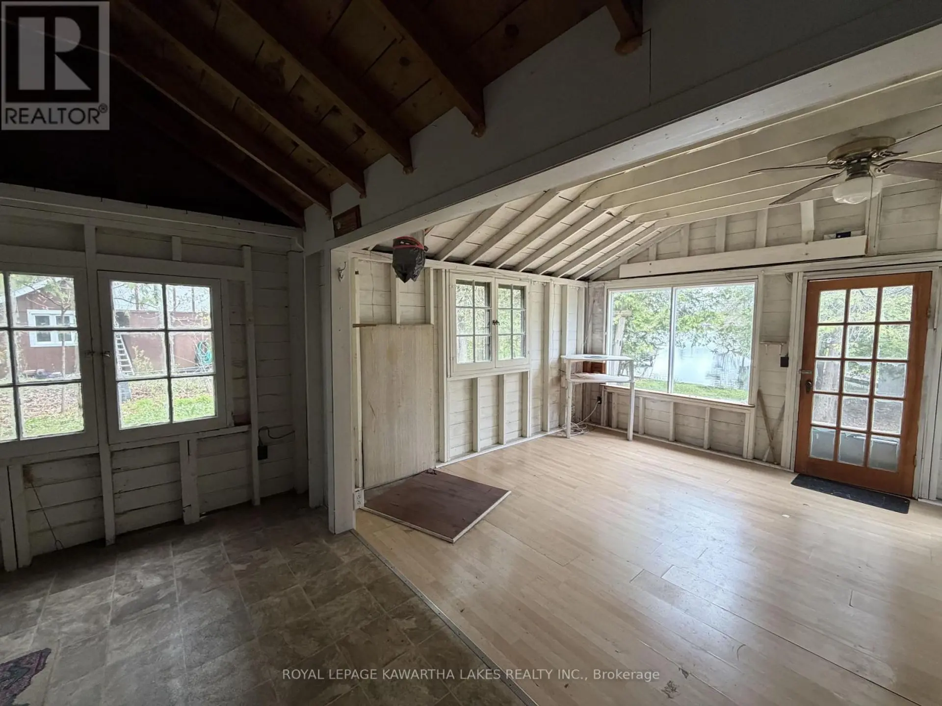 8 STURGEON GLEN ROAD - Image 13