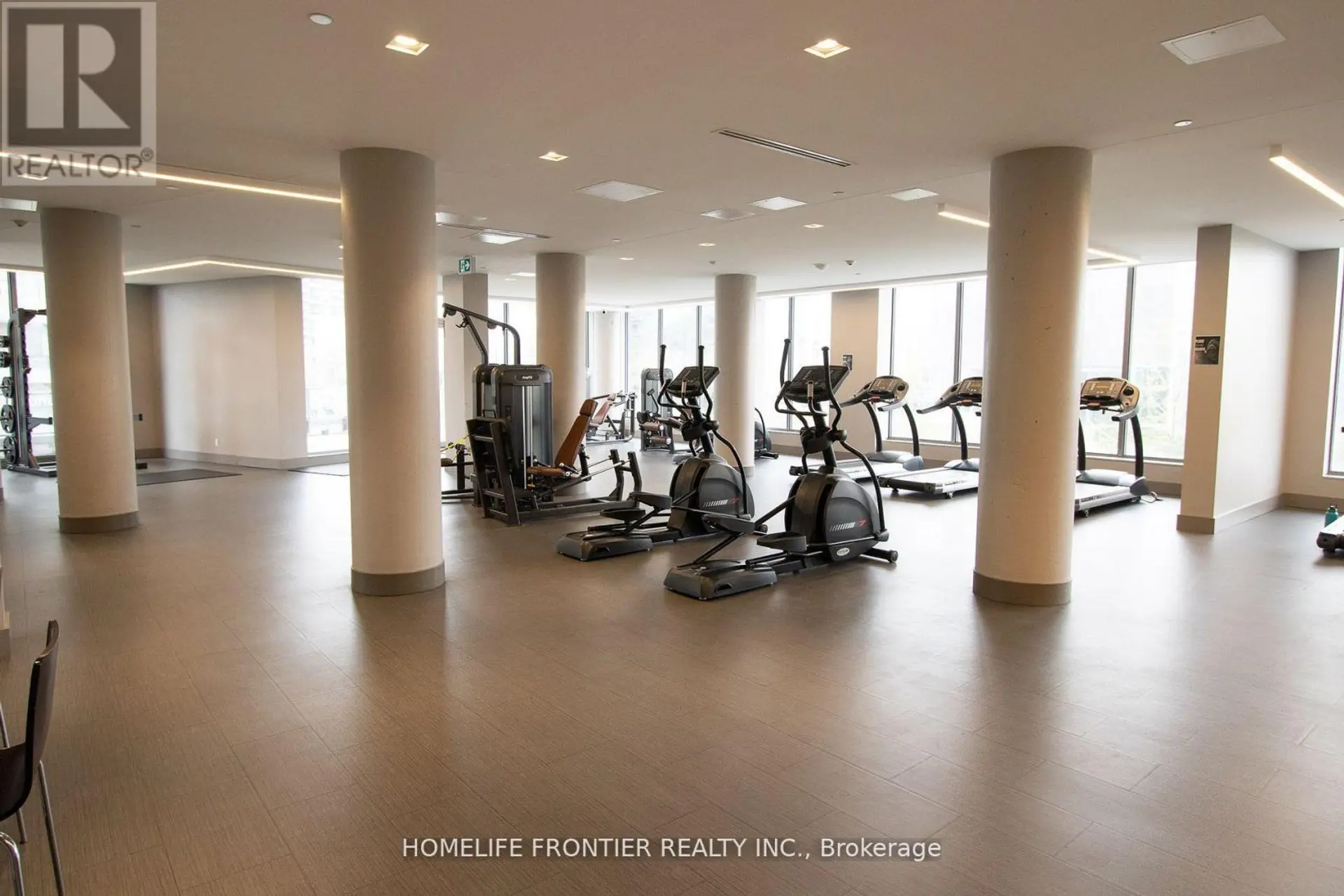 #315 38 FOREST MANOR ROAD - Image 9