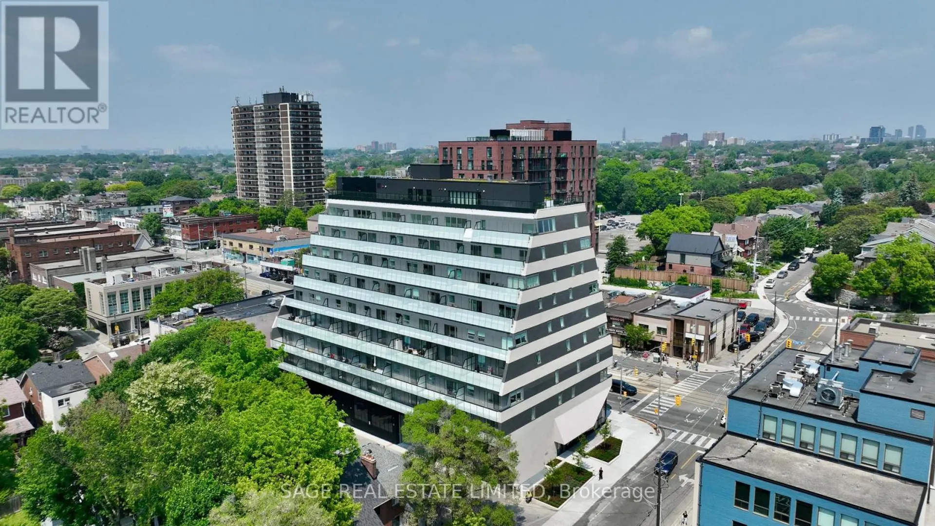 #206 863 ST CLAIR AVENUE W - Image 1