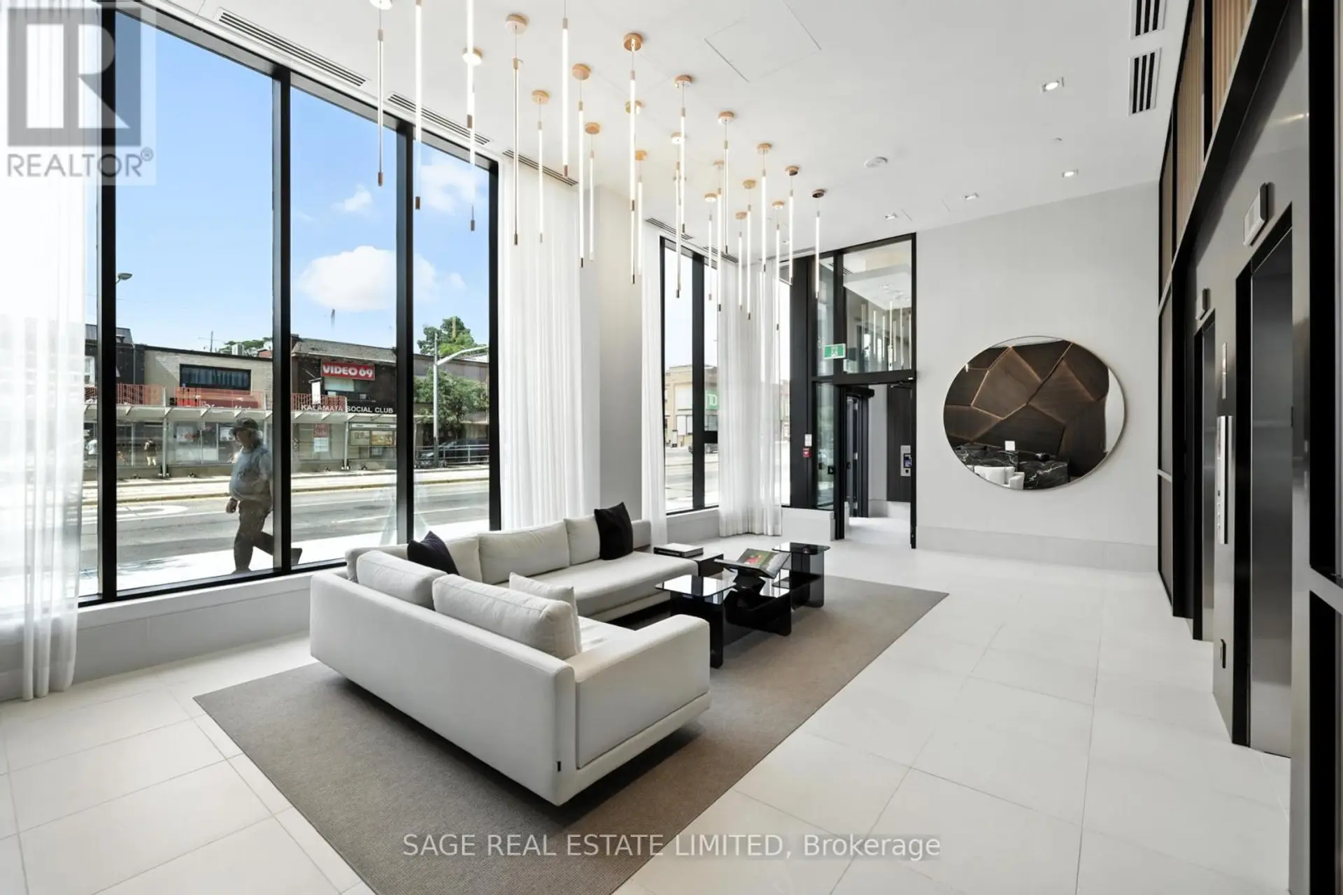 #206 863 ST CLAIR AVENUE W - Image 10