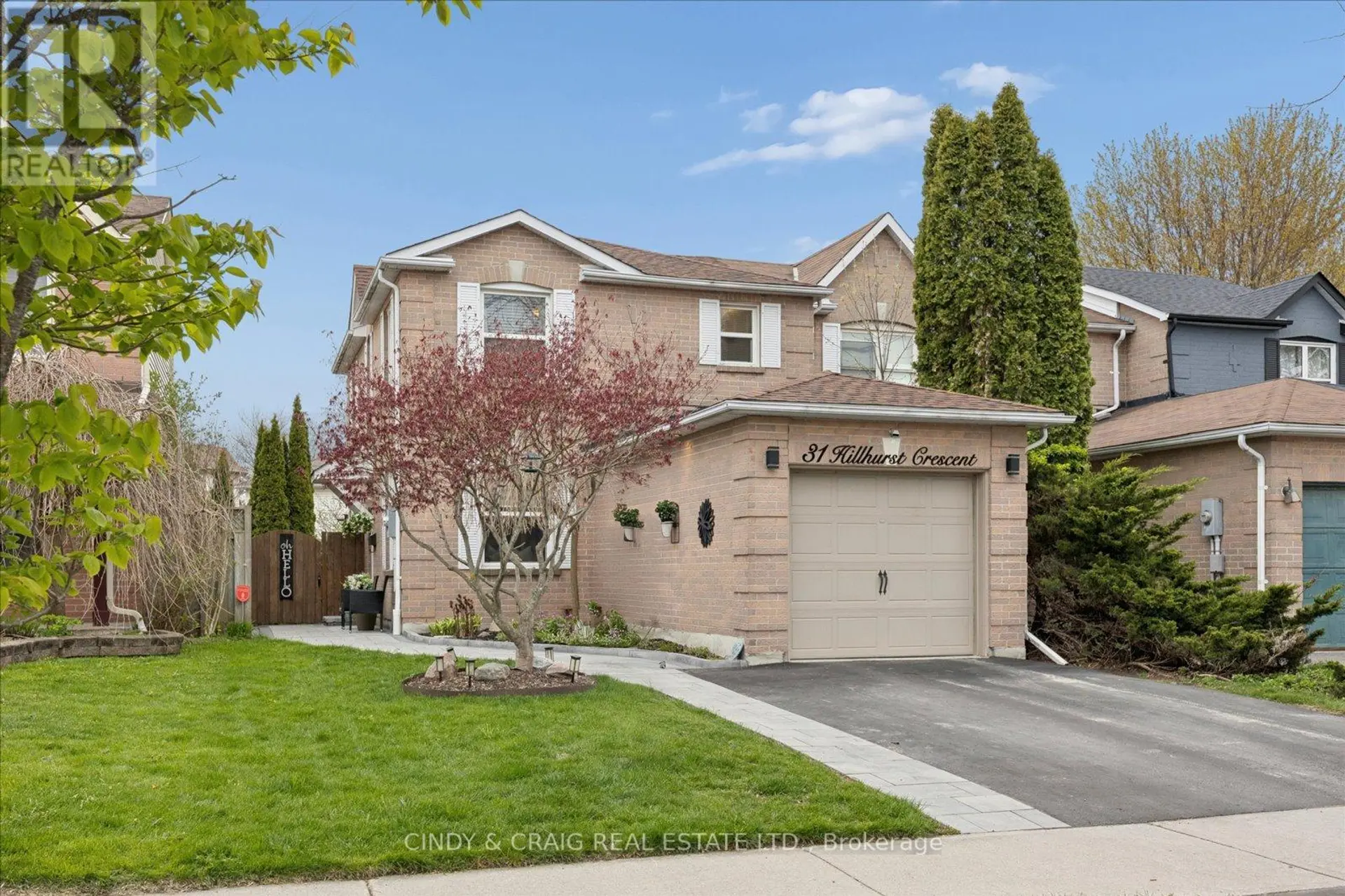 31 HILLHURST CRESCENT - Image 1