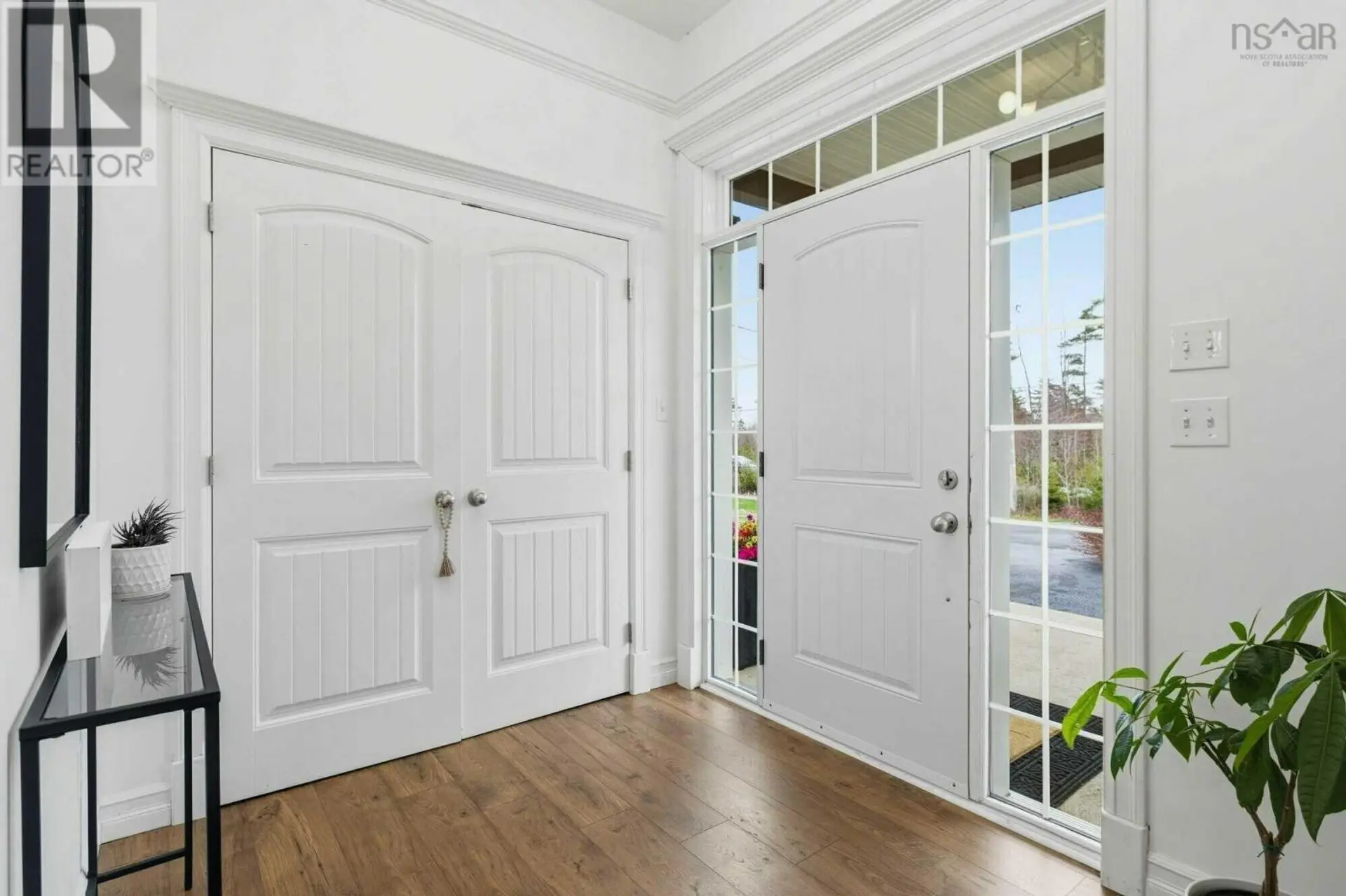 63 Danica Drive - Image 2