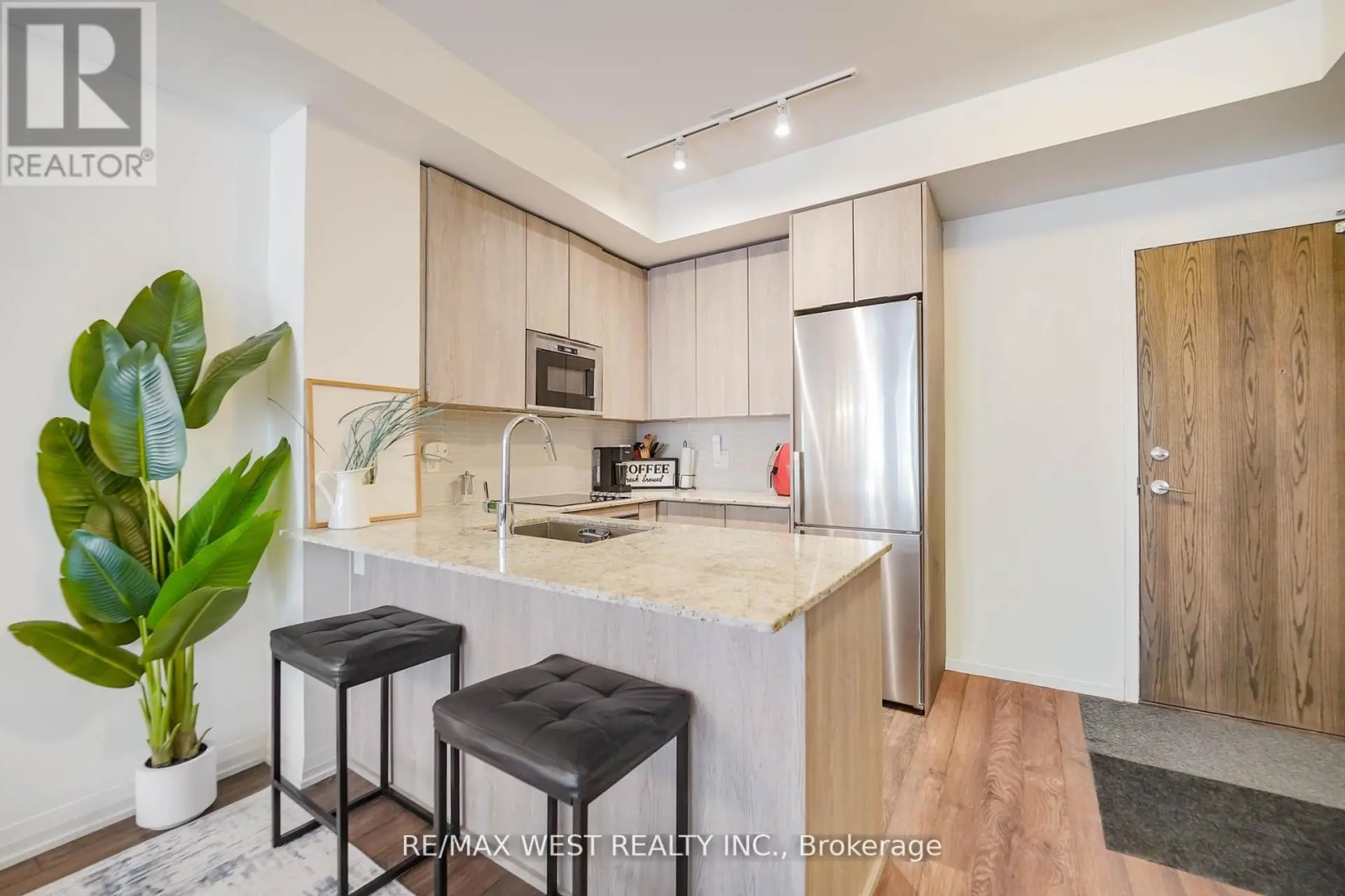 #229 99 EAGLE ROCK WAY - Image 1