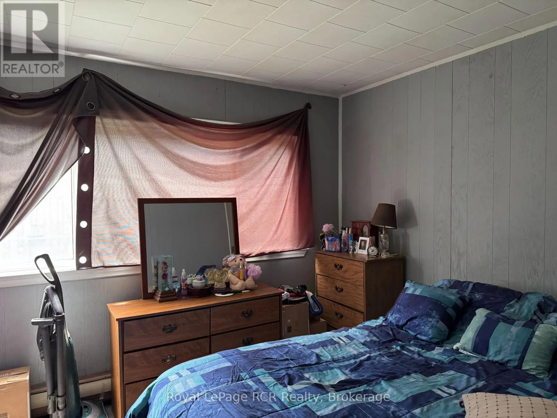 381 14TH STREET W - Image 6