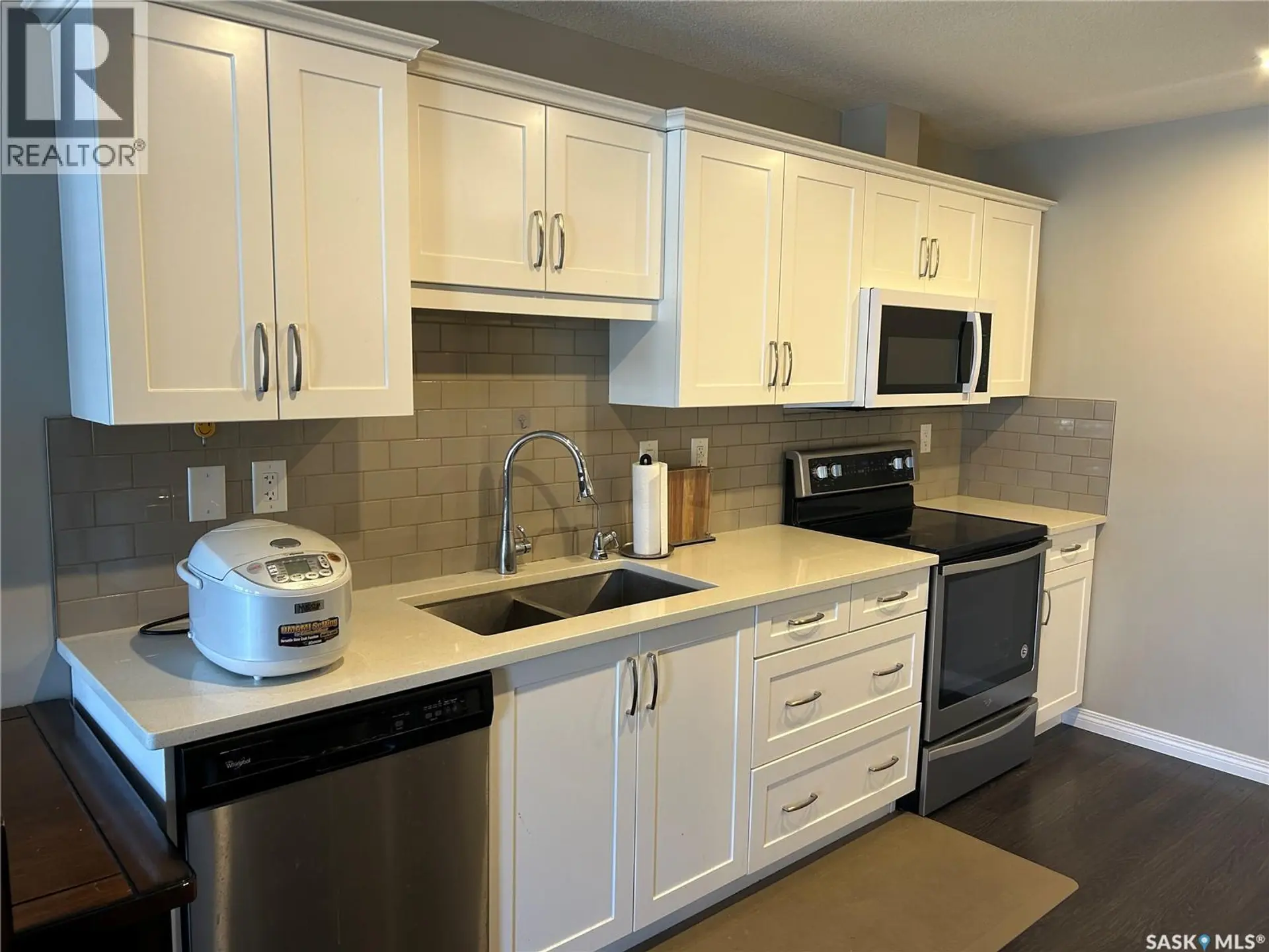 #2308 104 Willis CRESCENT - Image 3