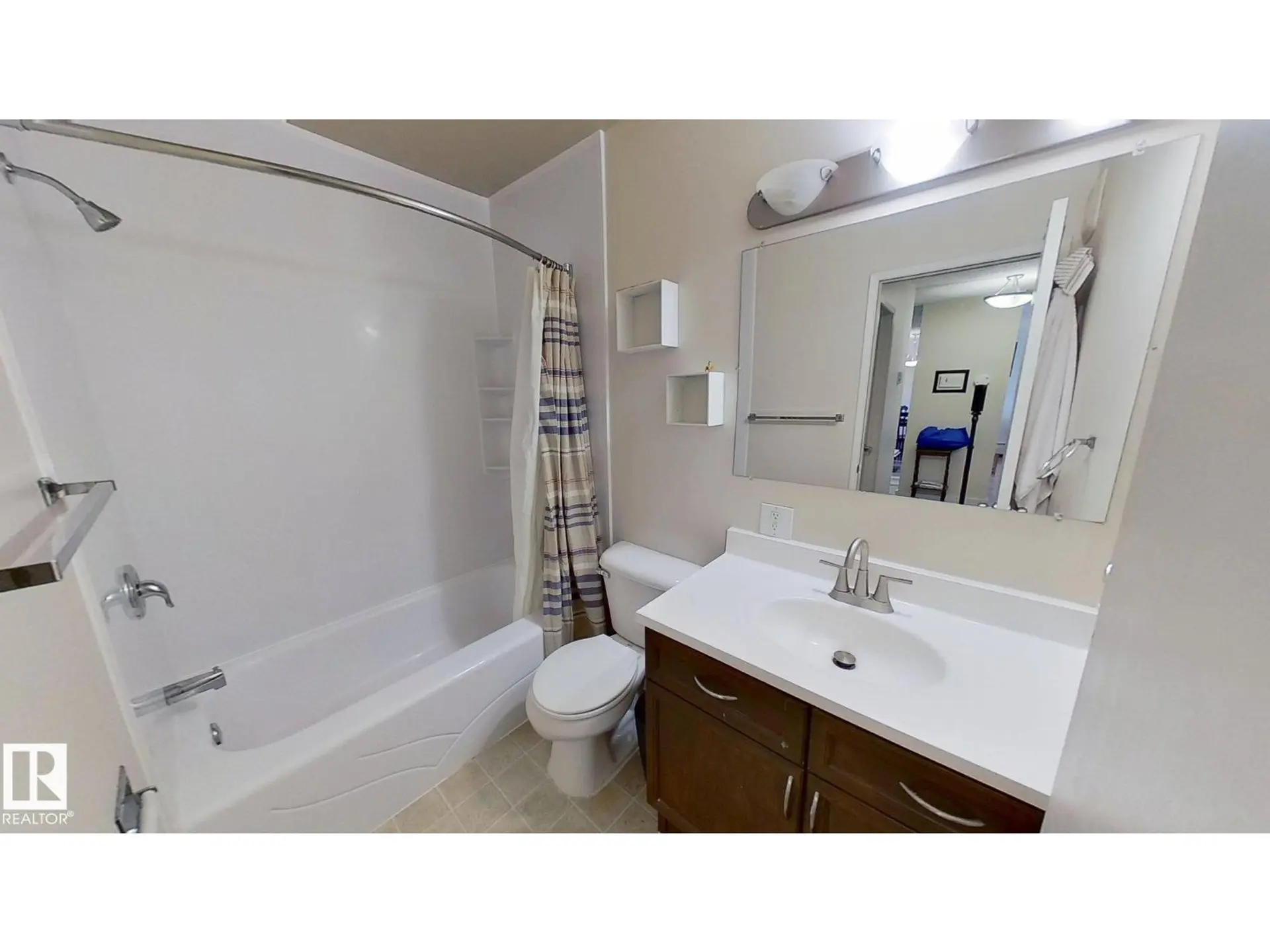 #401 10326 117 ST NW - Image 10