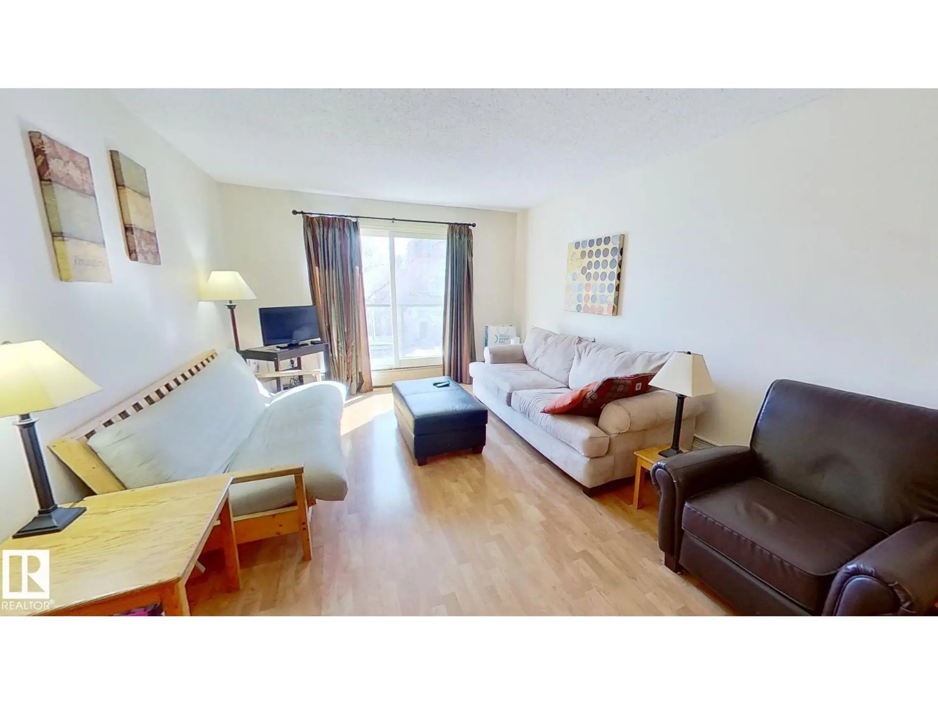 #401 10326 117 ST NW - Image 8