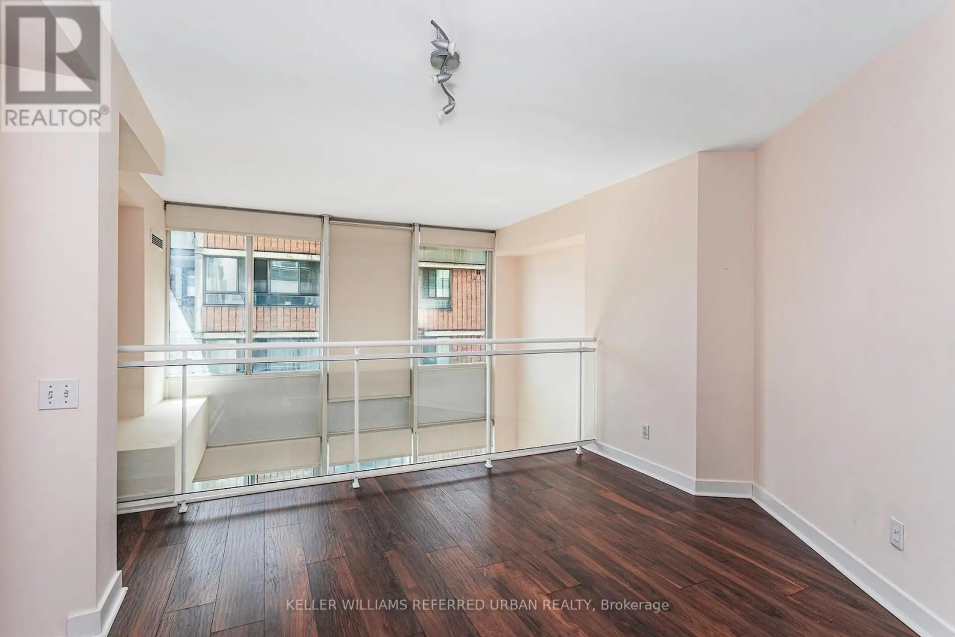 #514 77 LOMBARD STREET - Image 13