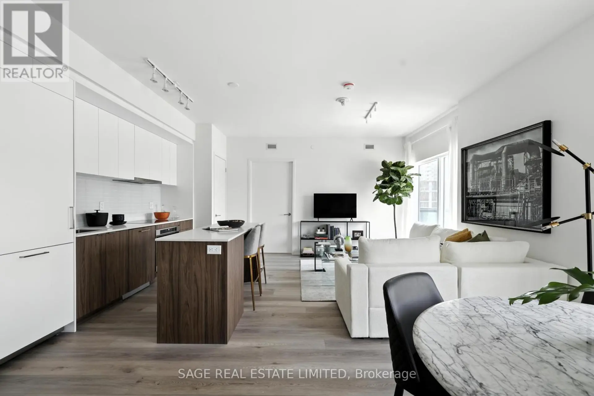 #301 863 ST CLAIR AVENUE W - Image 15