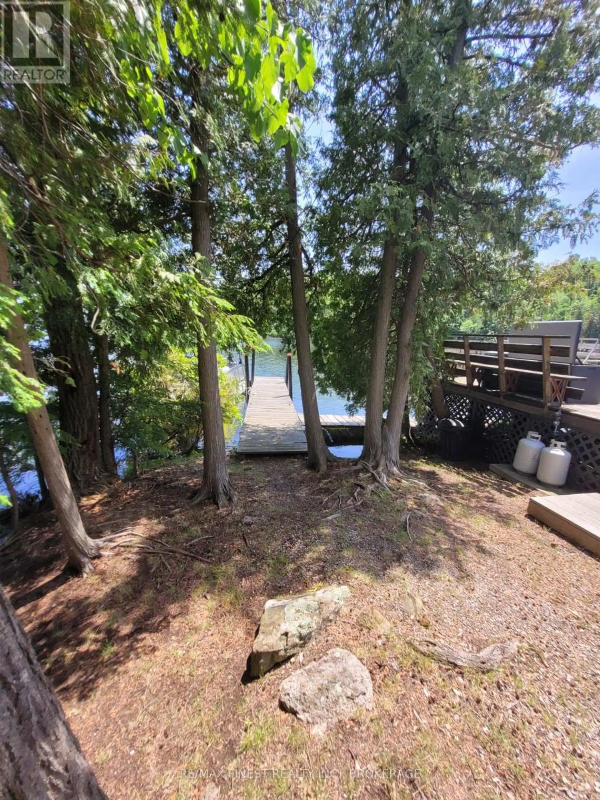 128 ISLAND - Image 12