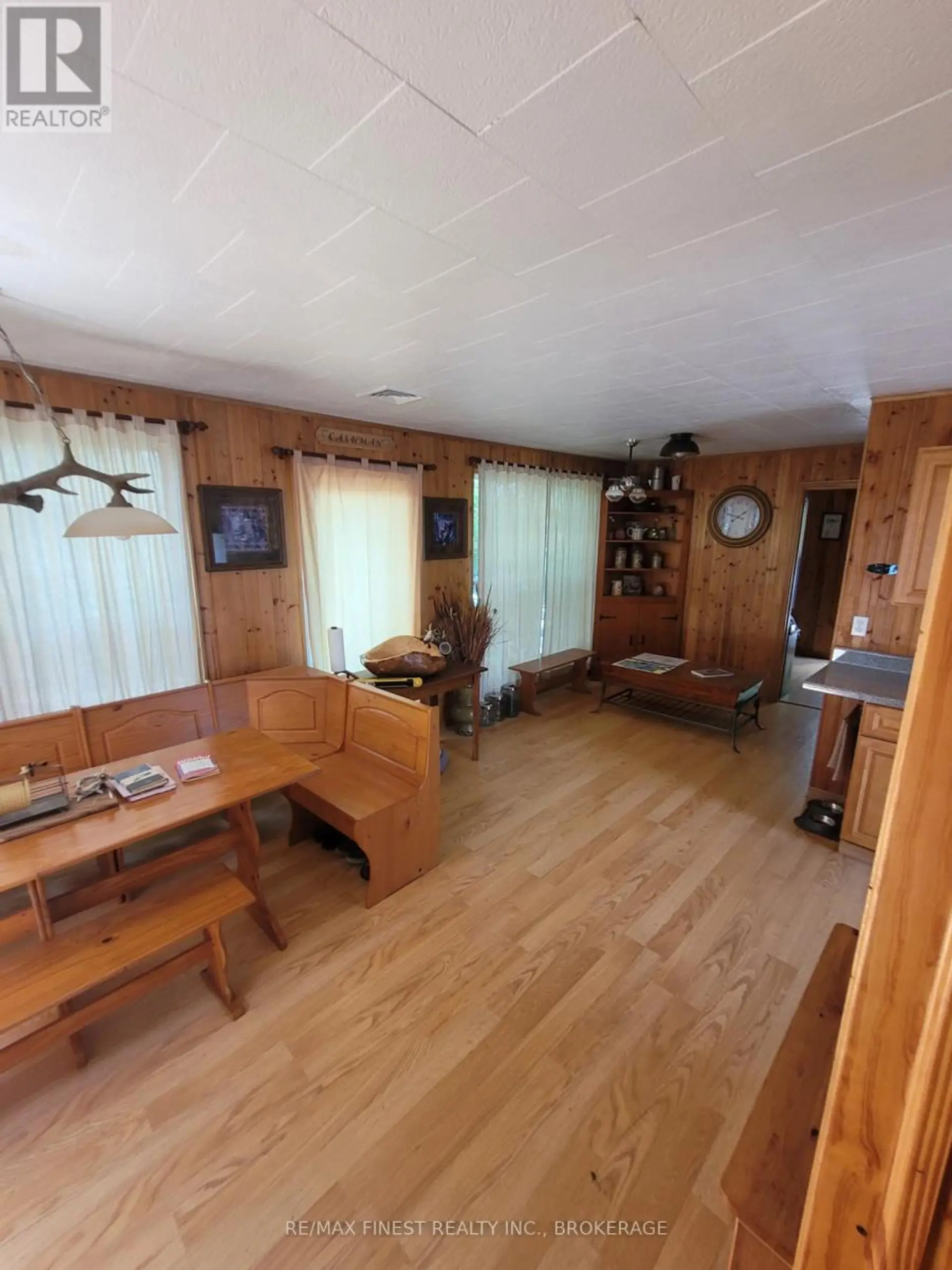 128 ISLAND - Image 7