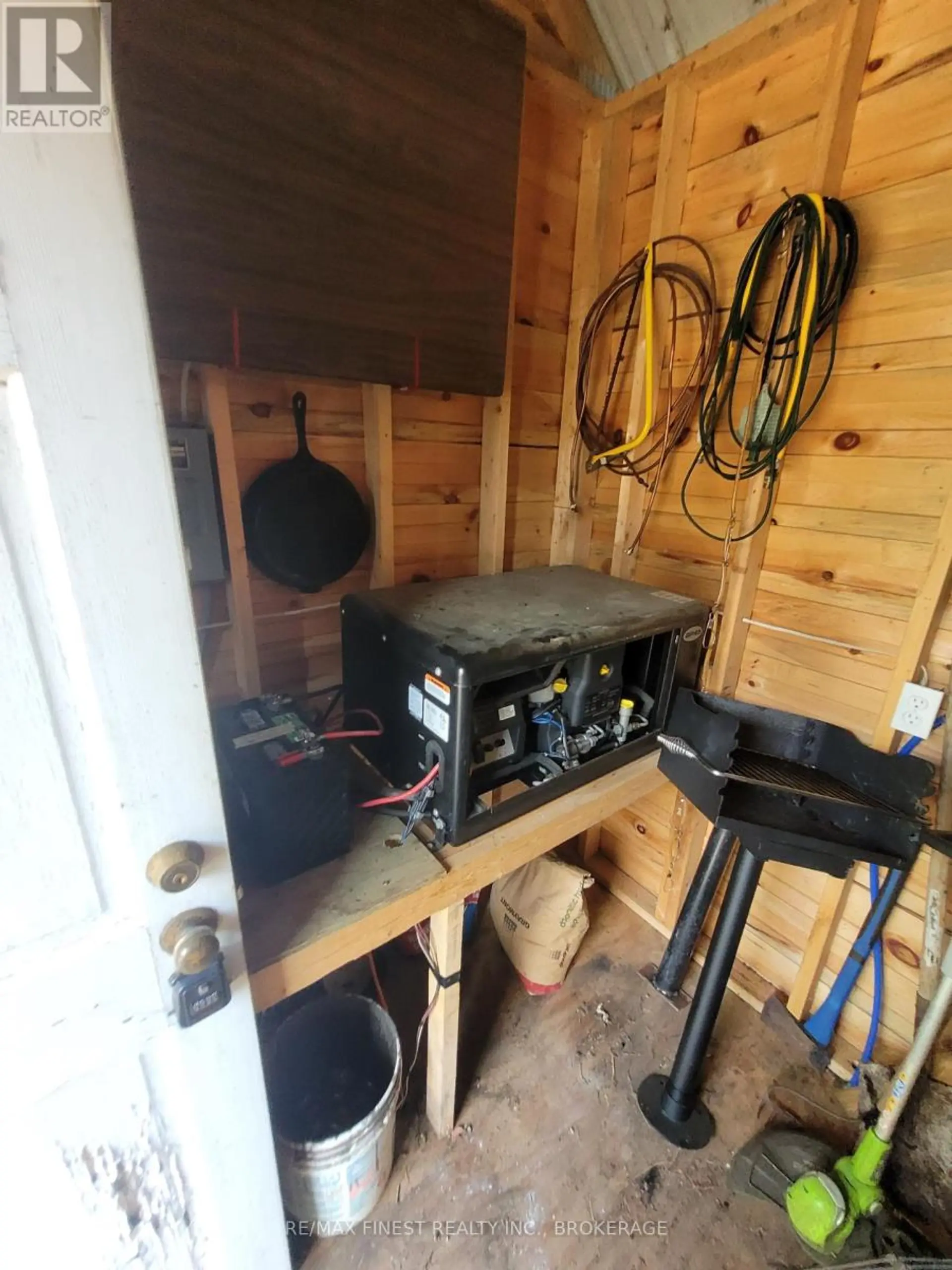 128 ISLAND - Image 8