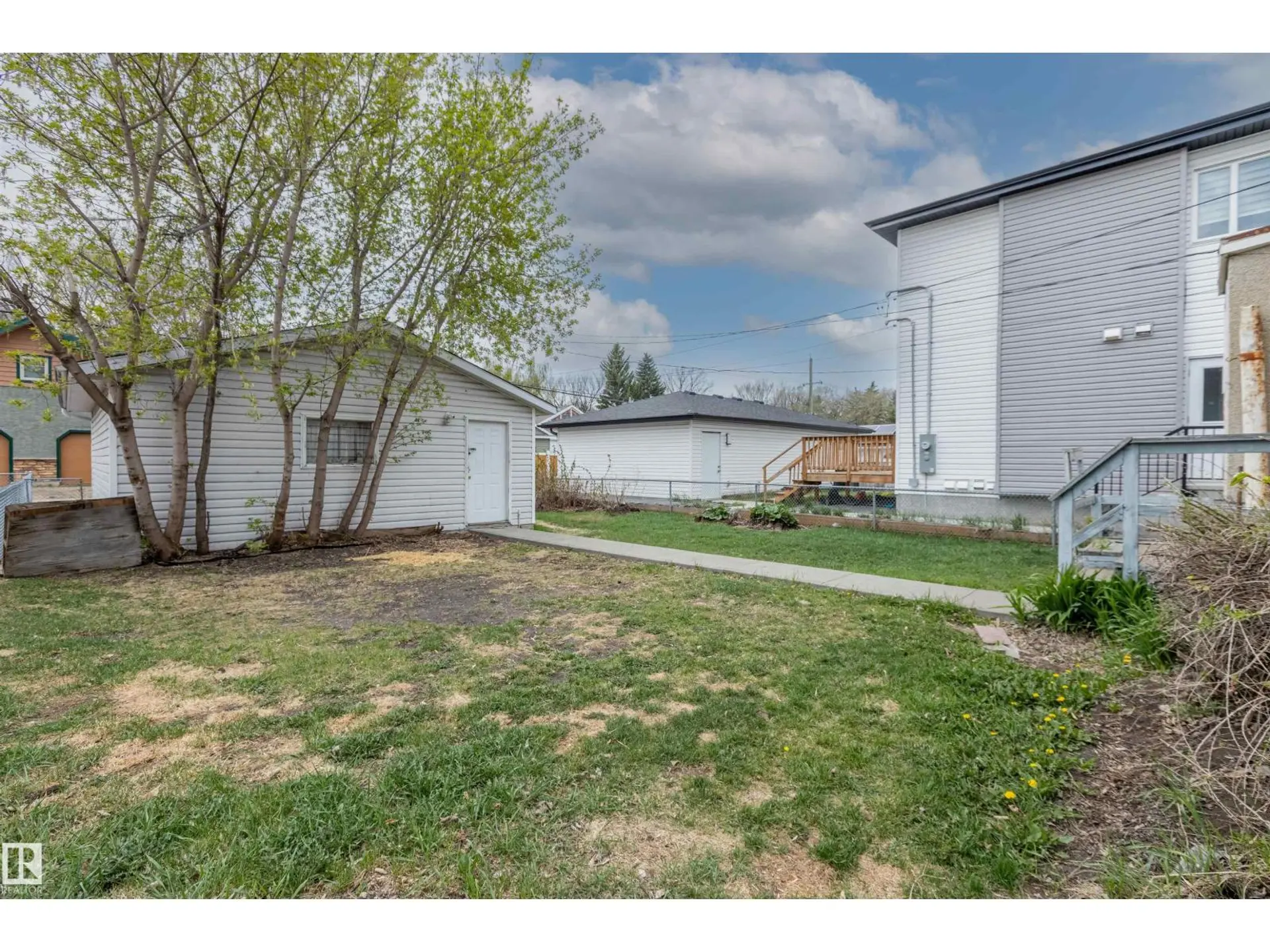 8331 81 AV NW - Image 12