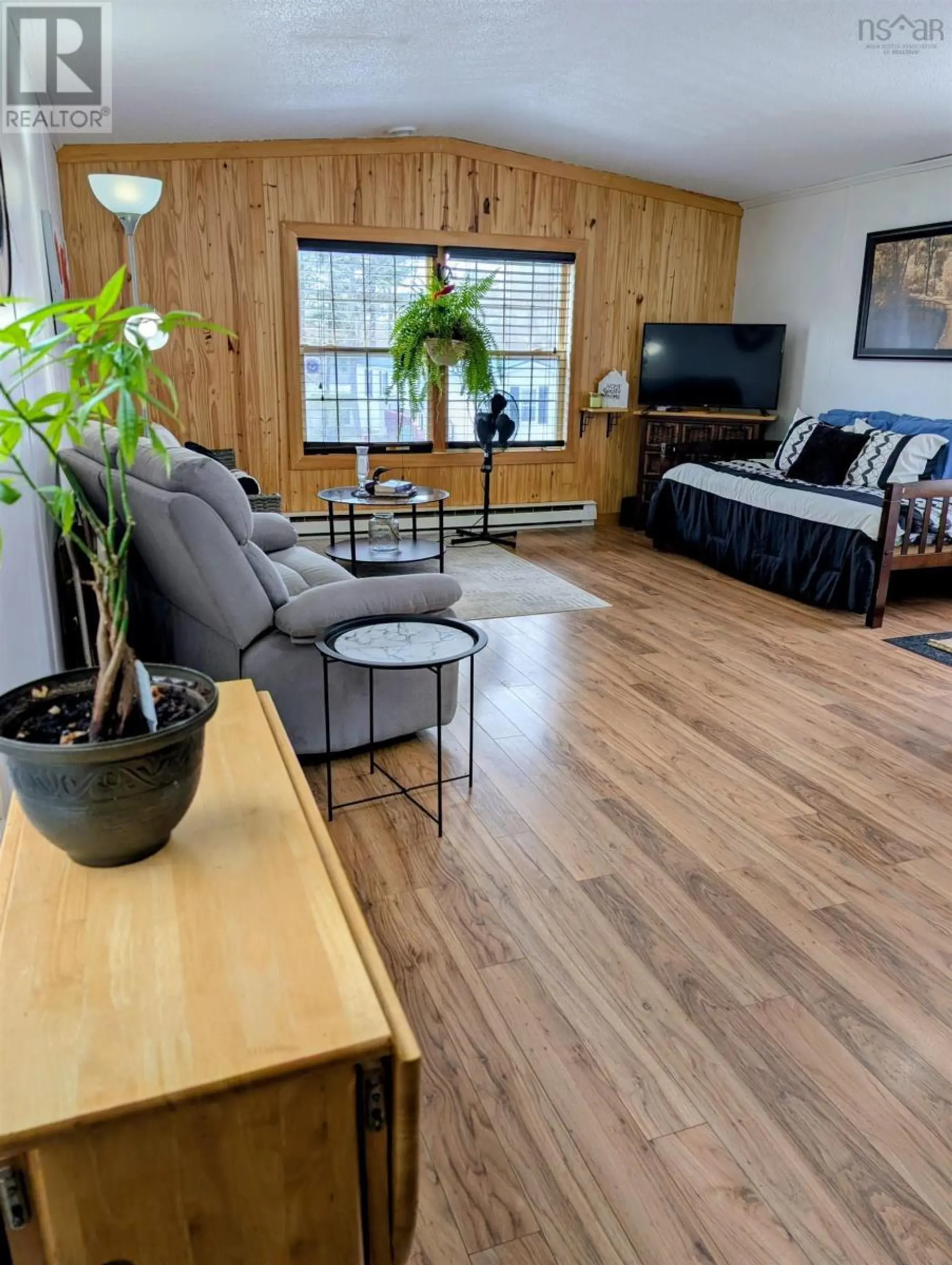 8 Summer Crescent - Image 4