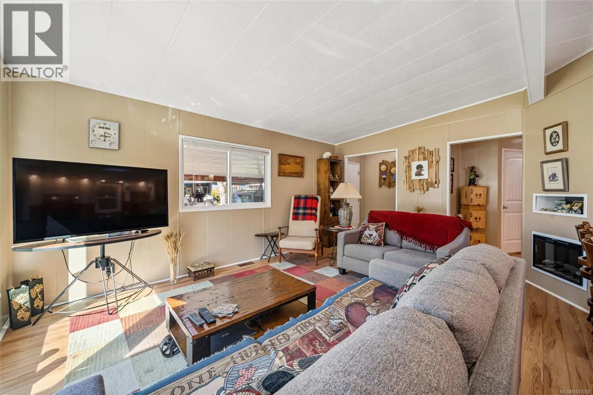 2129 Summergate Blvd - Image 9