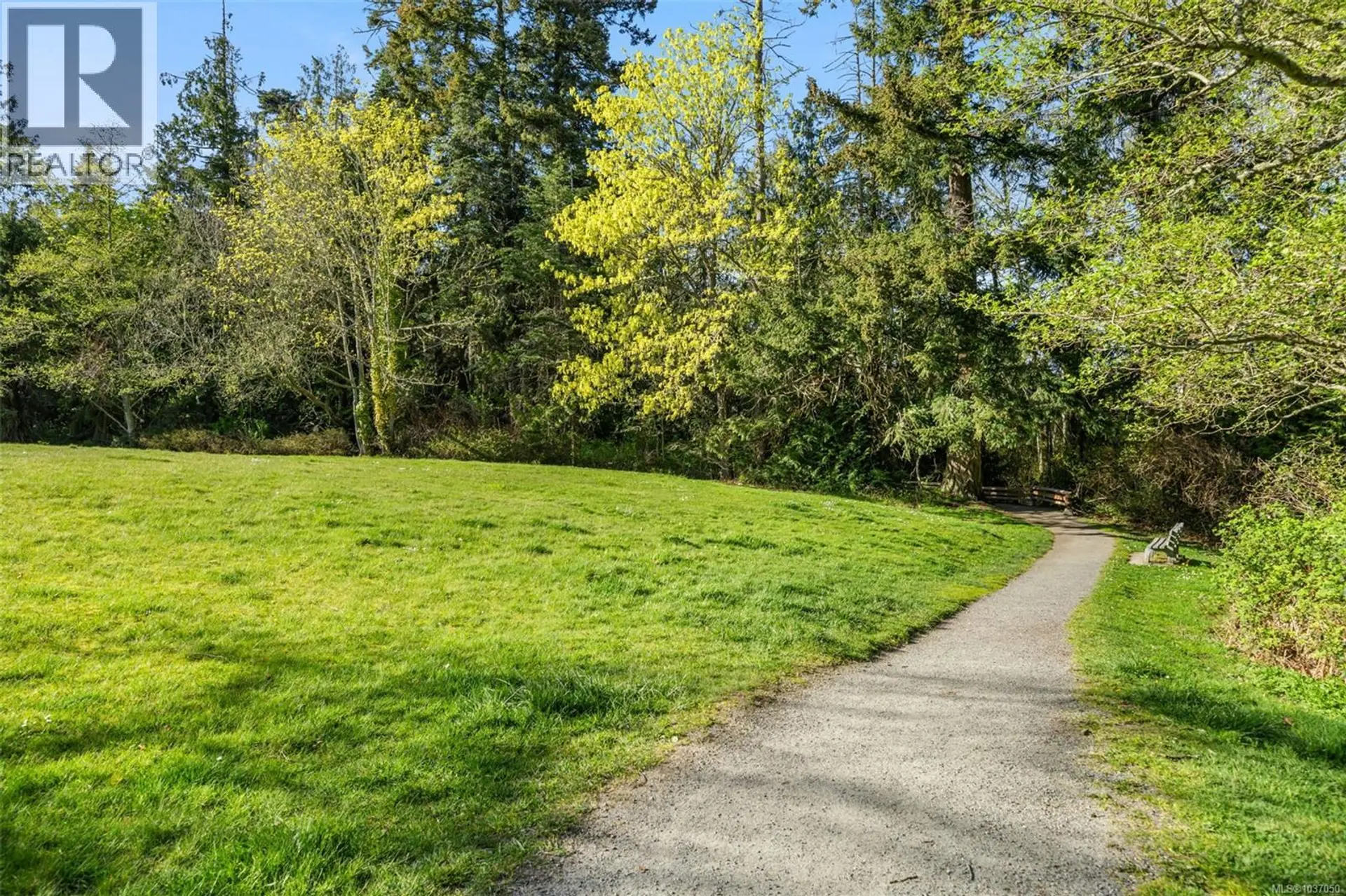 2129 Summergate Blvd - Image 16