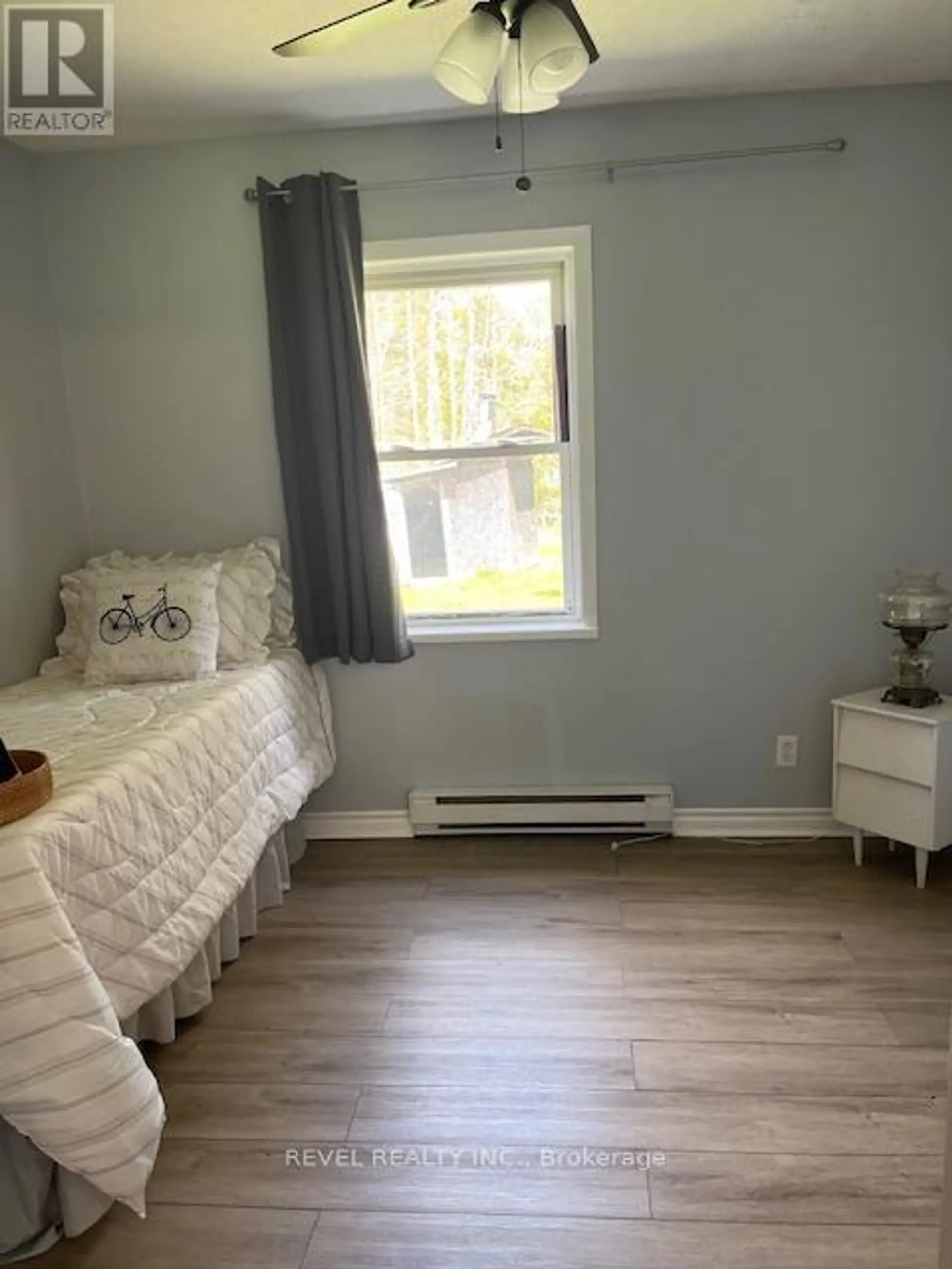 4 AL'S AVENUE - Image 13