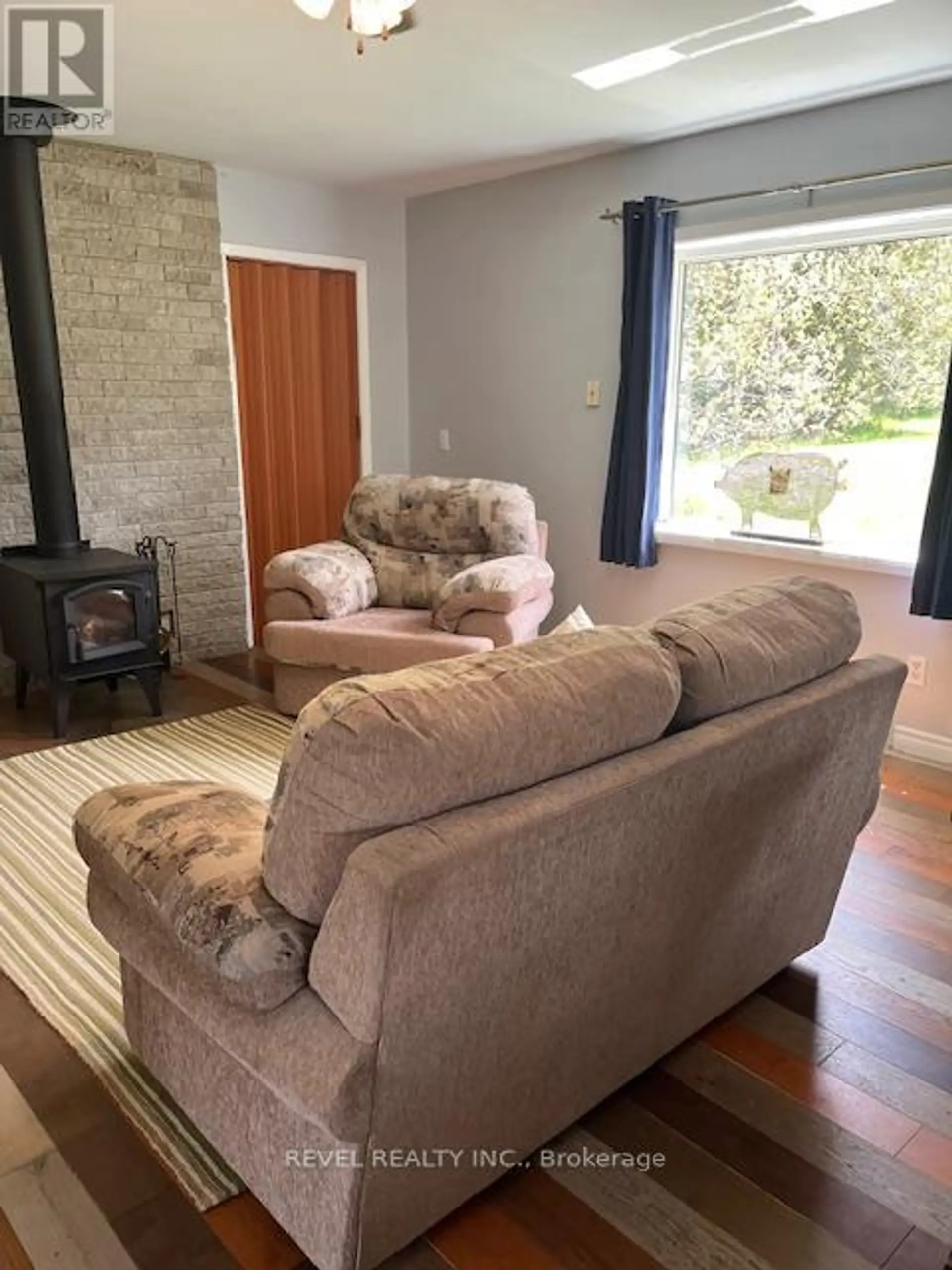 4 AL'S AVENUE - Image 6
