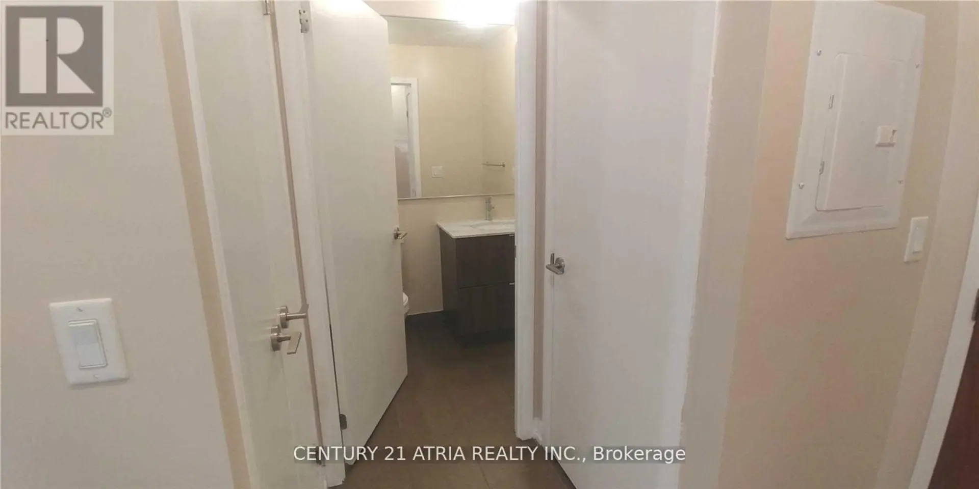 #806 170 FORT YORK BOULEVARD - Image 4