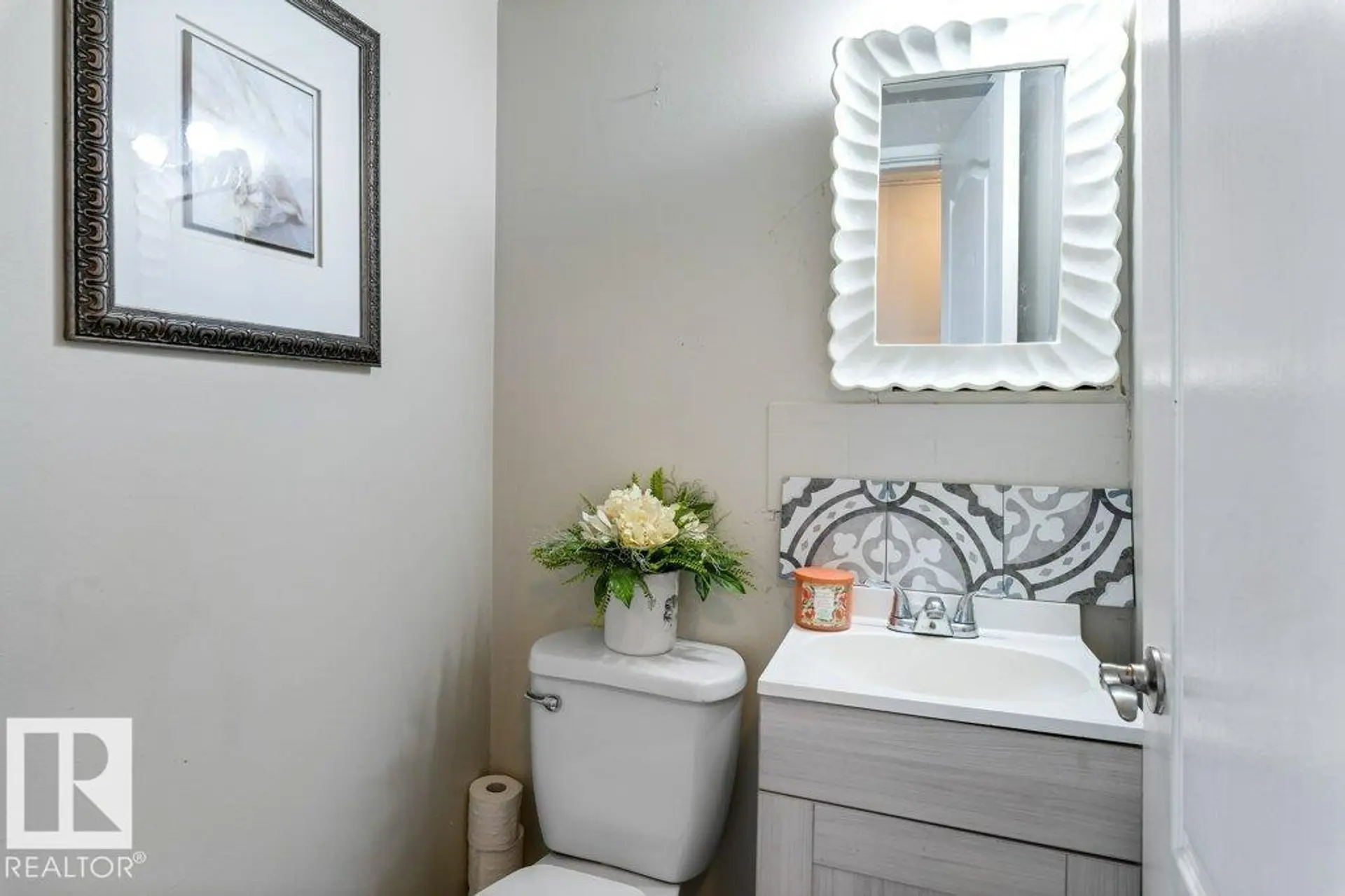 11447 39 AV NW - Image 15