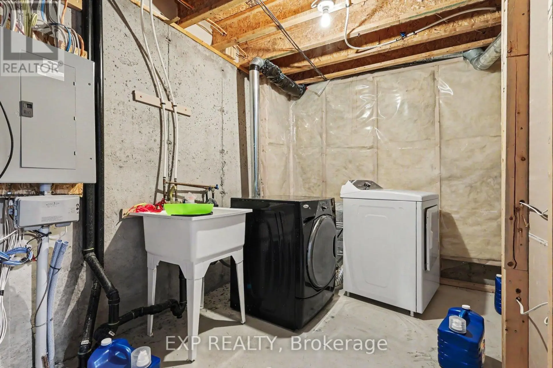 273 ROLLING MEADOW CRESCENT - Image 17