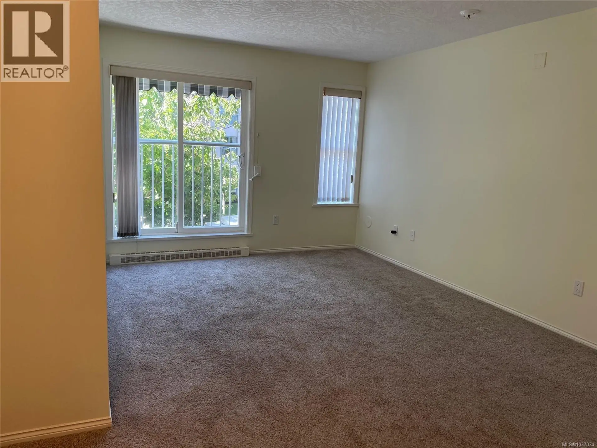#206 1070 Southgate St - Image 11