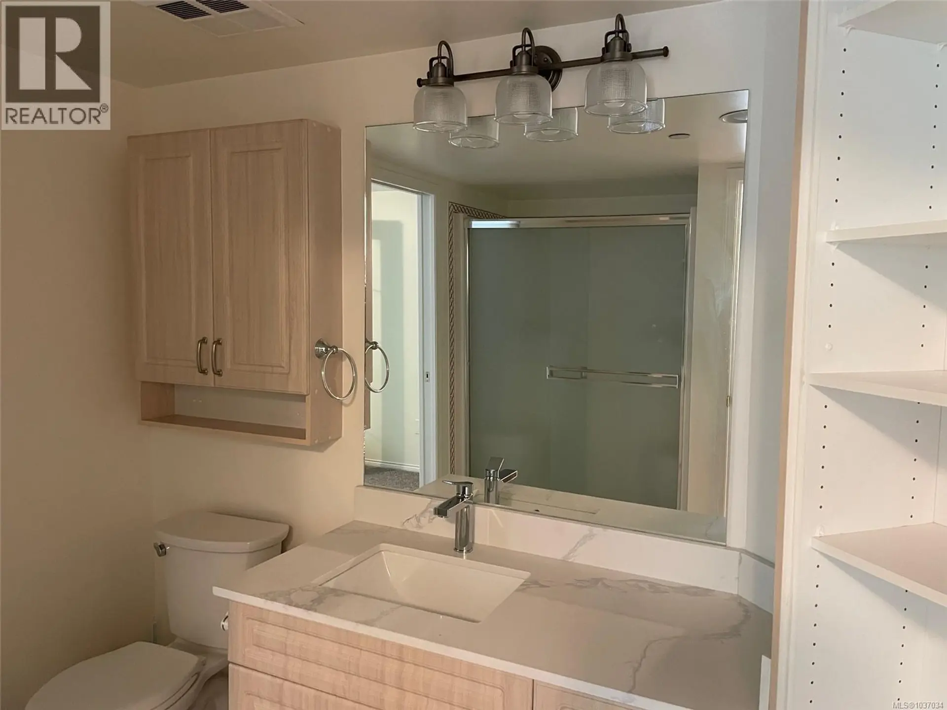 #206 1070 Southgate St - Image 12