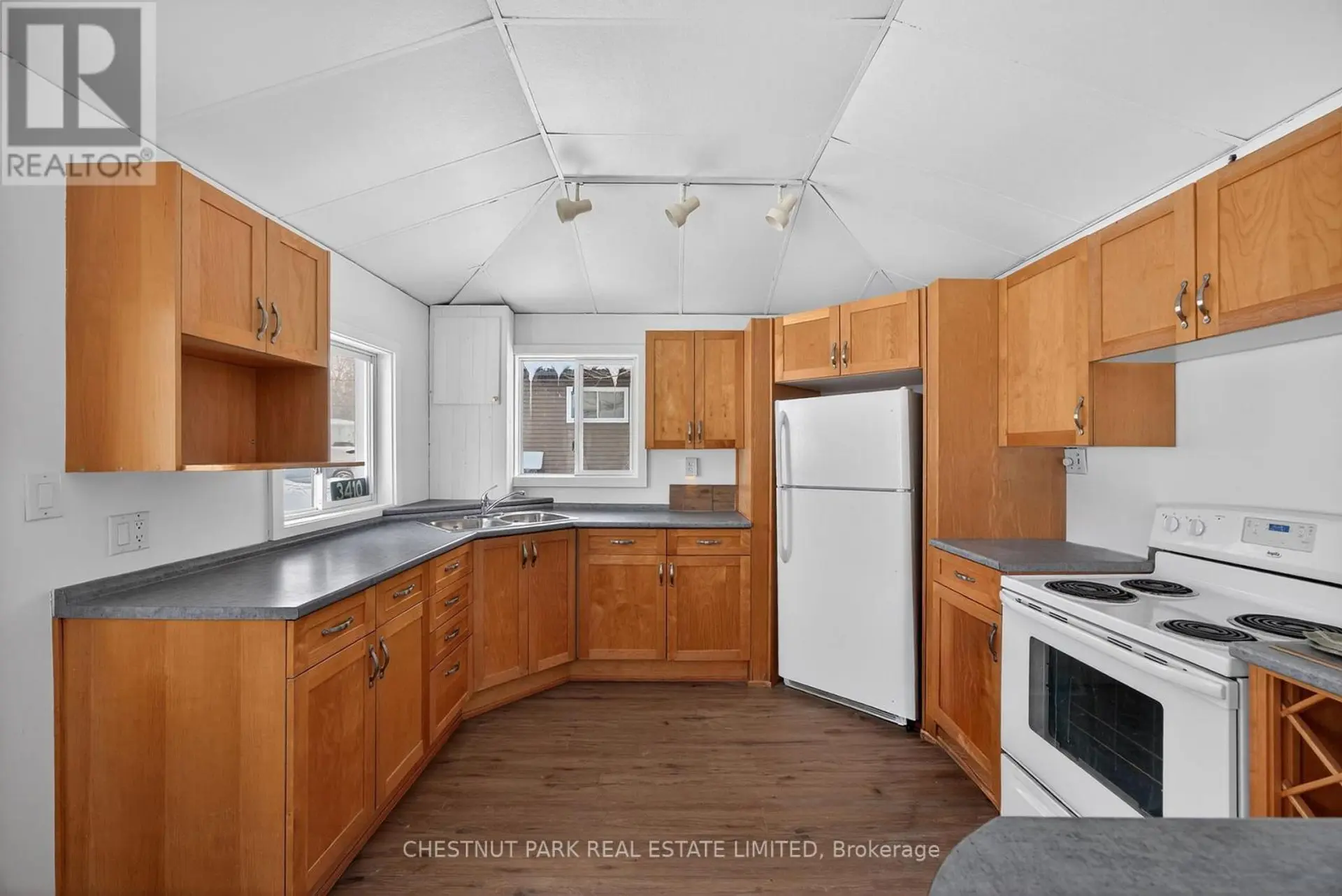 3410 BEACHVIEW AVENUE - Image 4