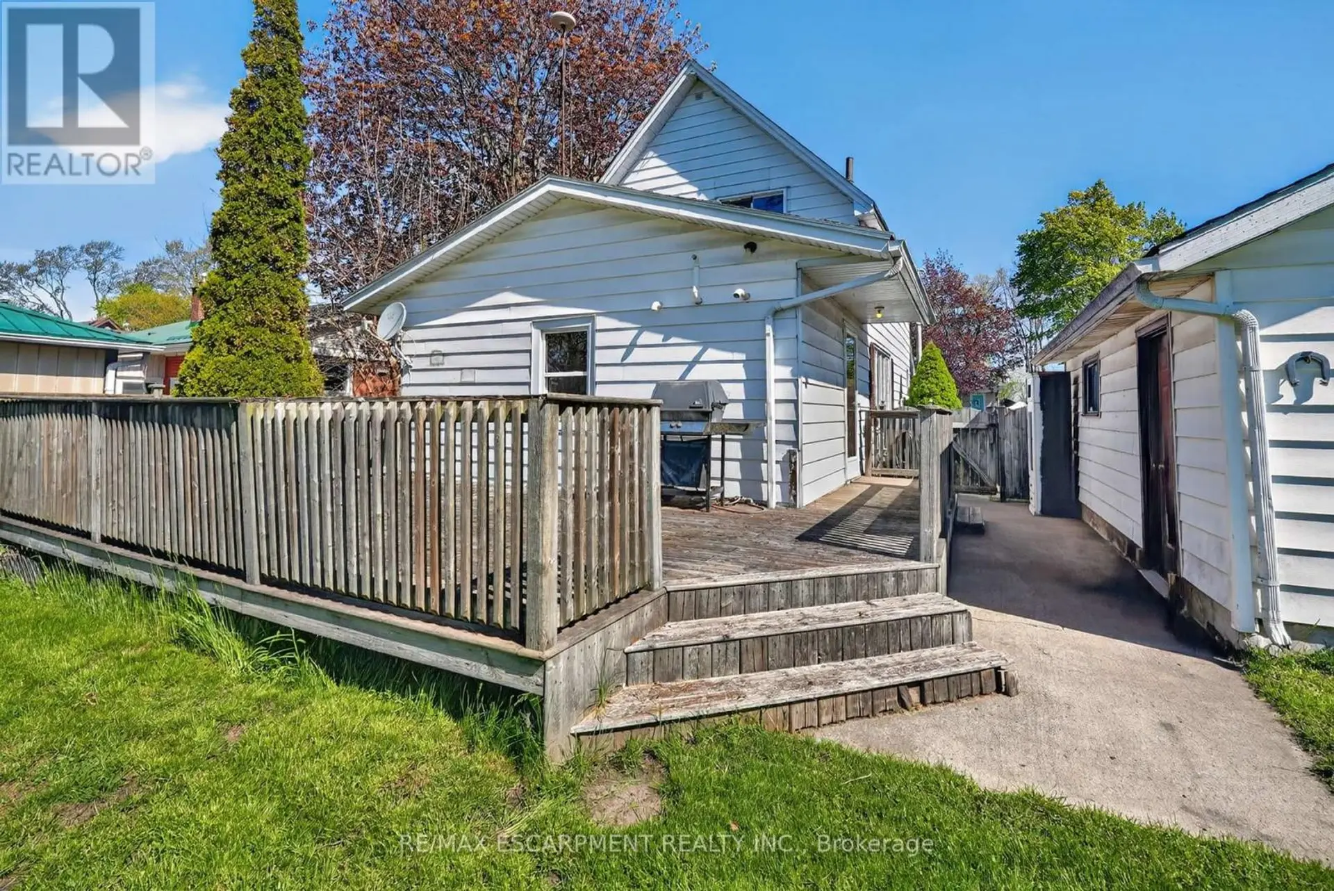 520 ALDER STREET E - Image 14