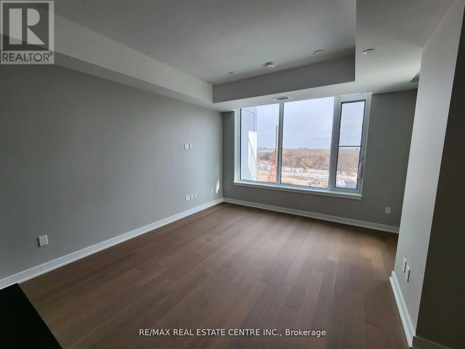 #608 360 DESCHATELETS AVENUE - Image 11