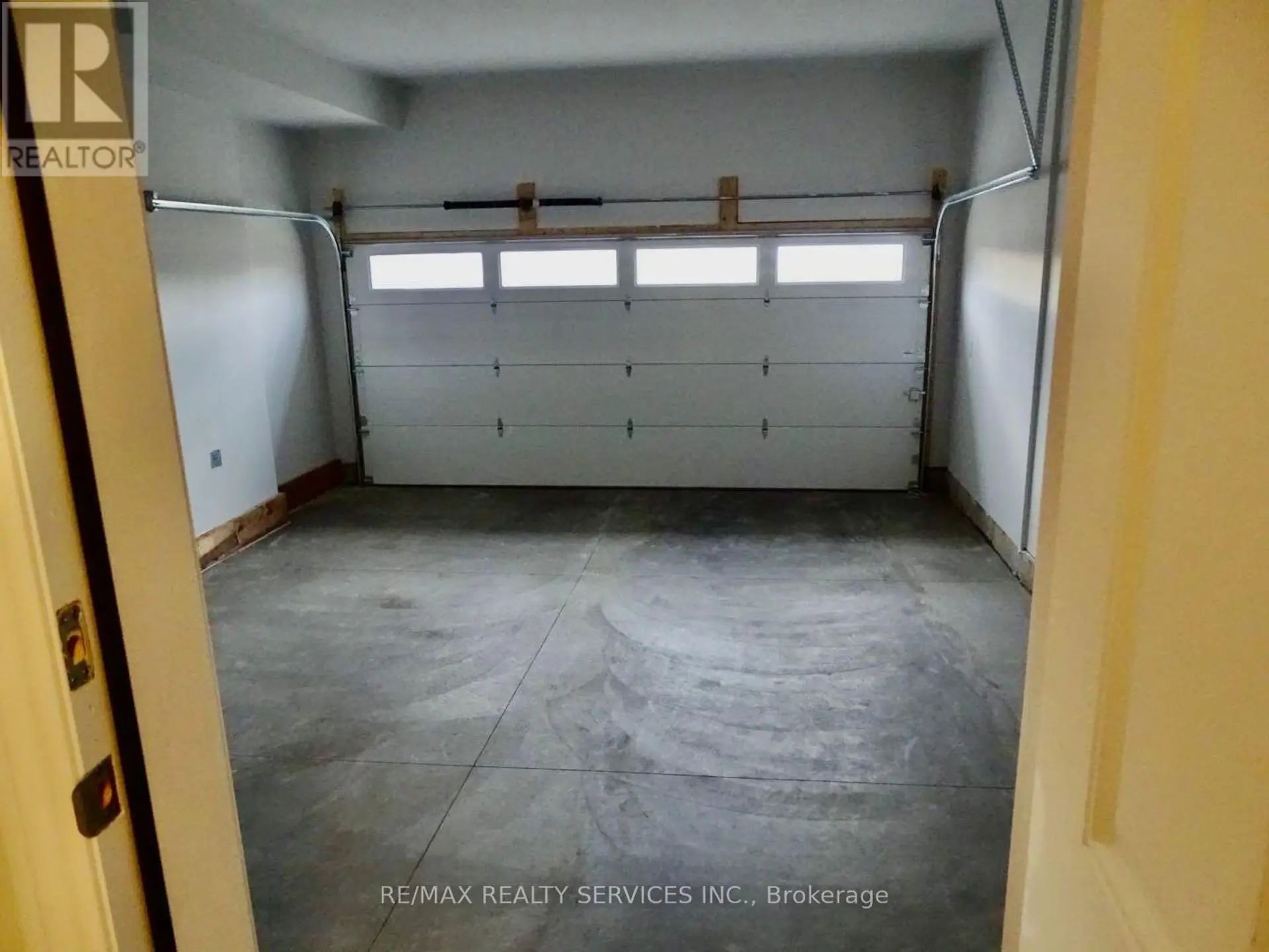 204 BETHUNE AVENUE - Image 18