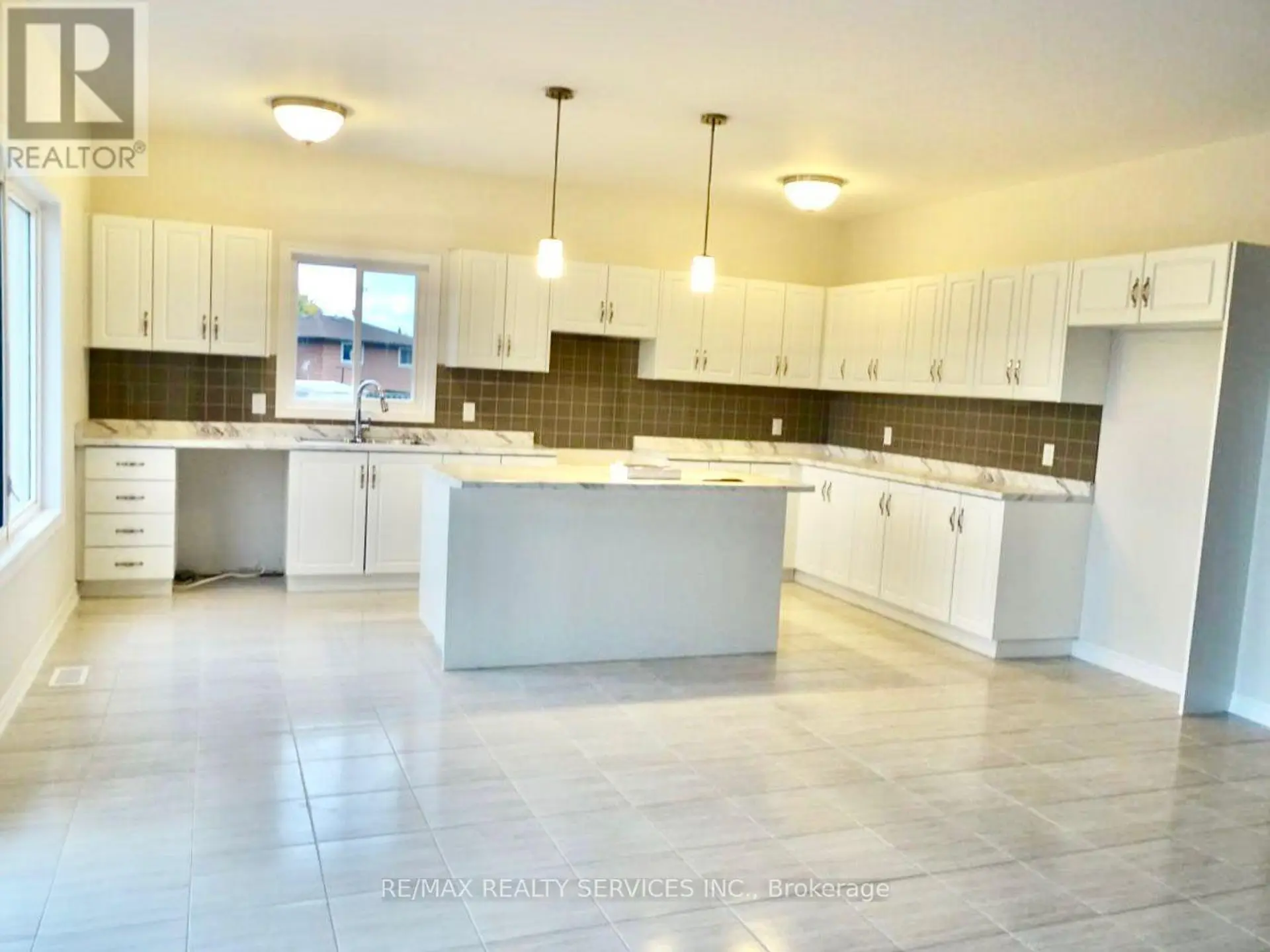 204 BETHUNE AVENUE - Image 6
