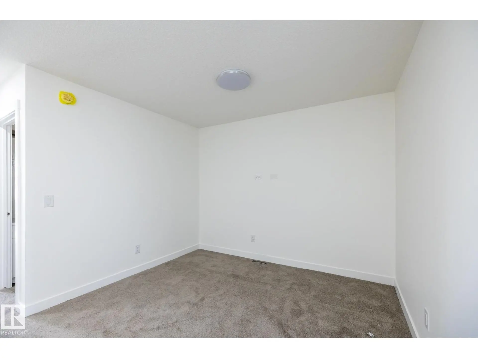 211 157 AV NE - Image 6