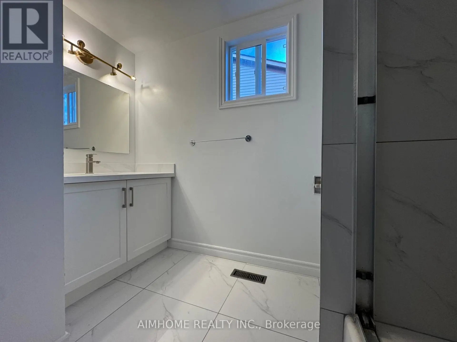 180 VALLEY STREAM DRIVE - Image 17