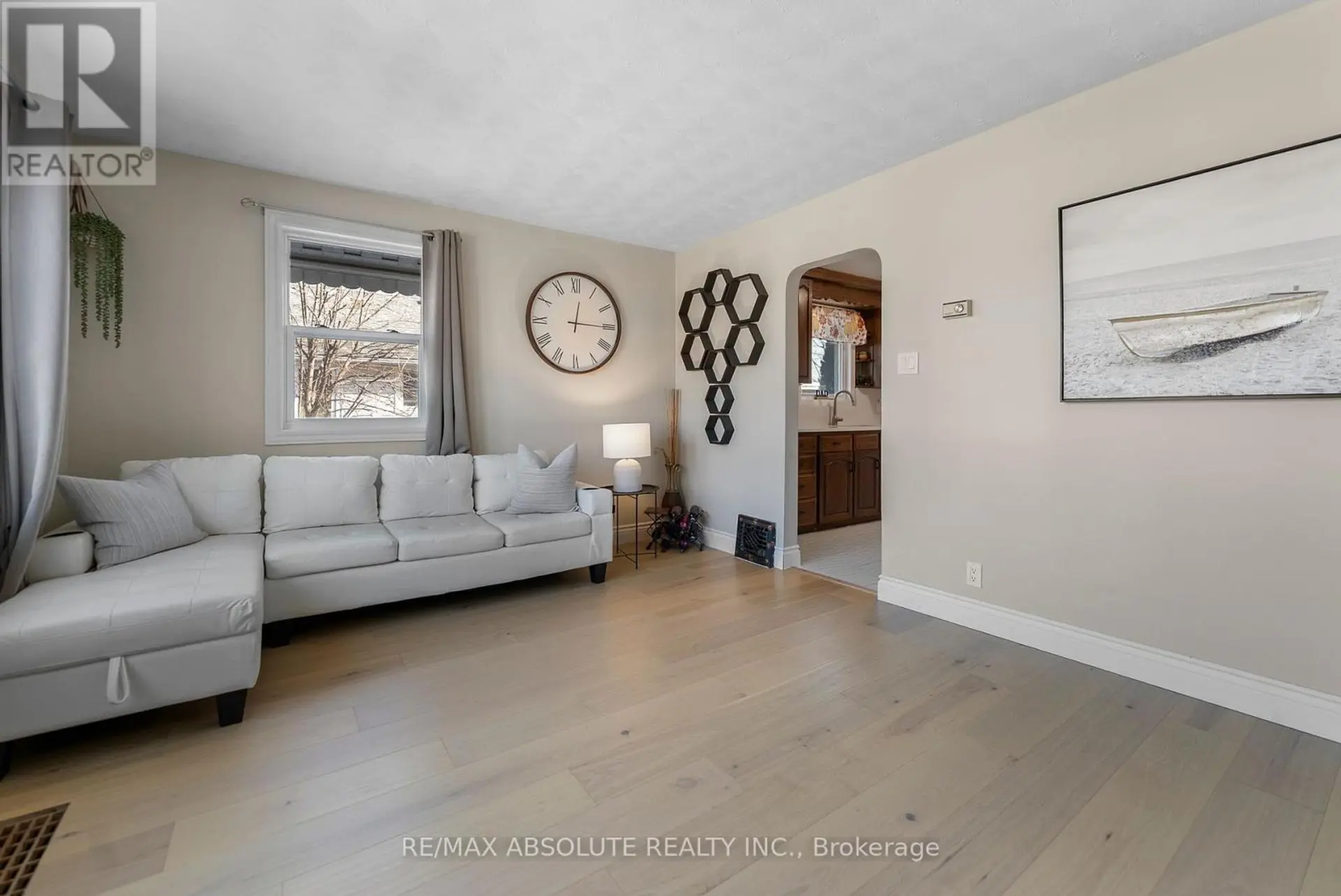 61 THIRD AVENUE - Image 5