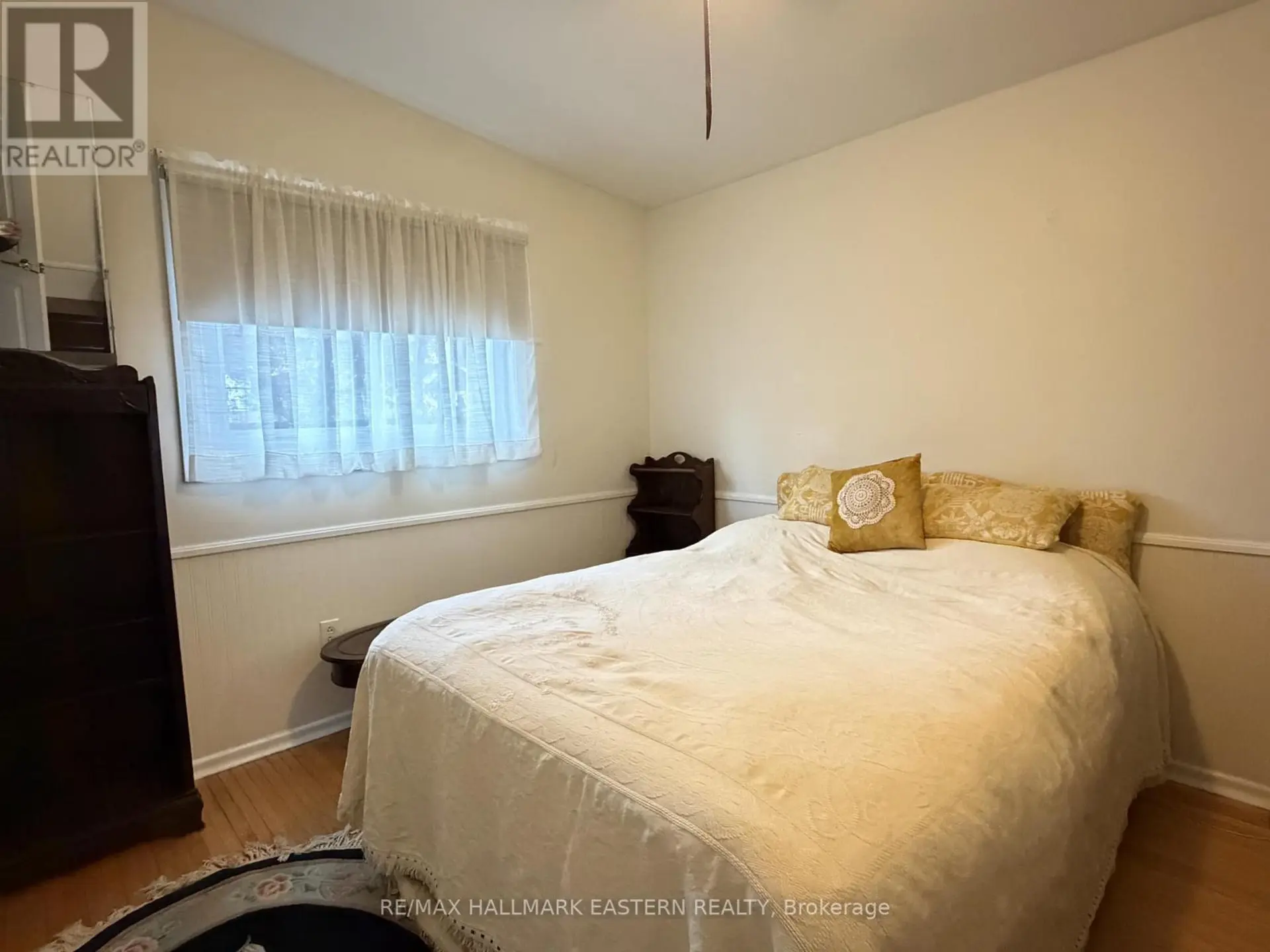 276 GREENLAWN AVENUE - Image 11