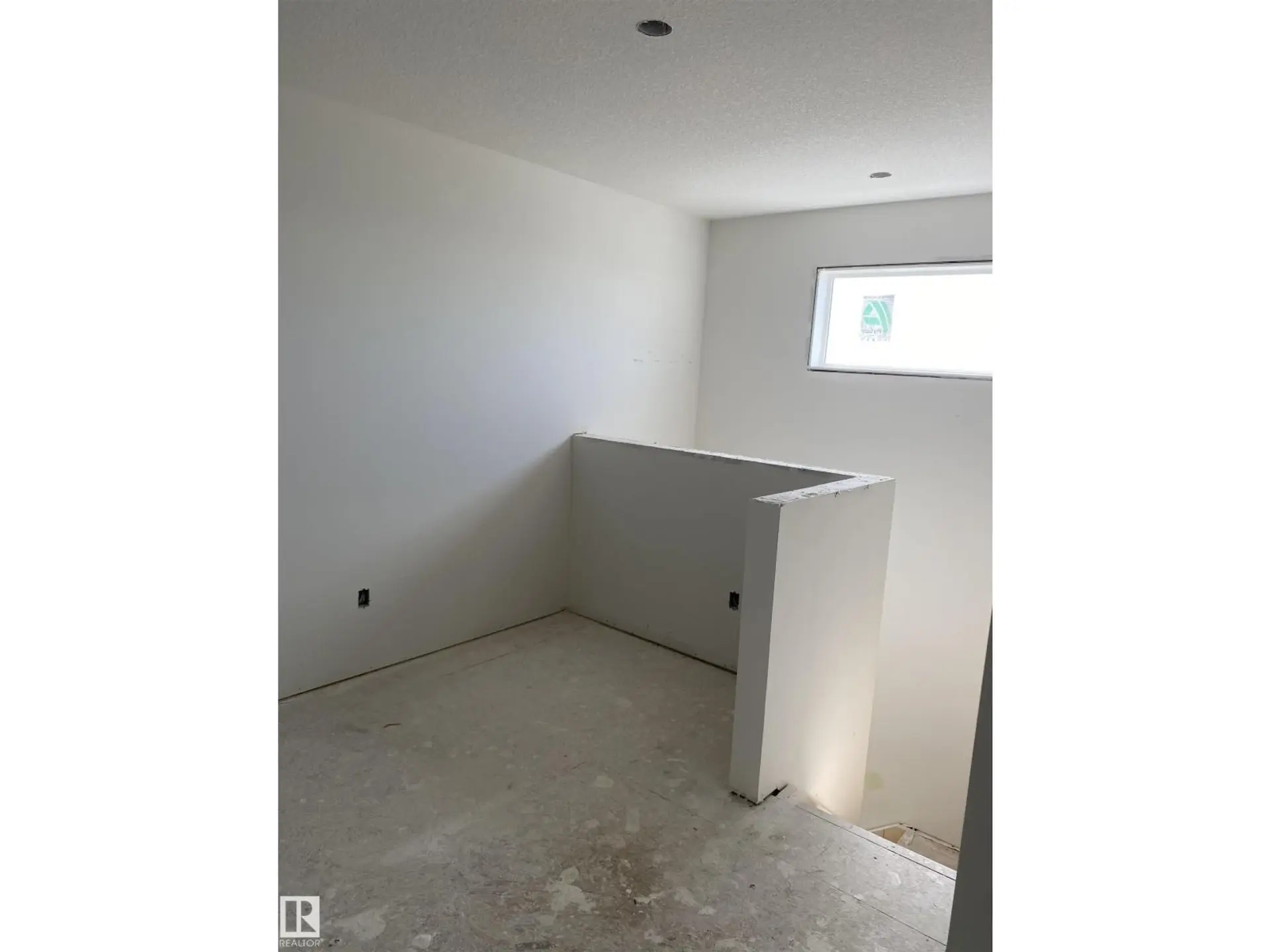 8795 Edgemont LI NW - Image 8