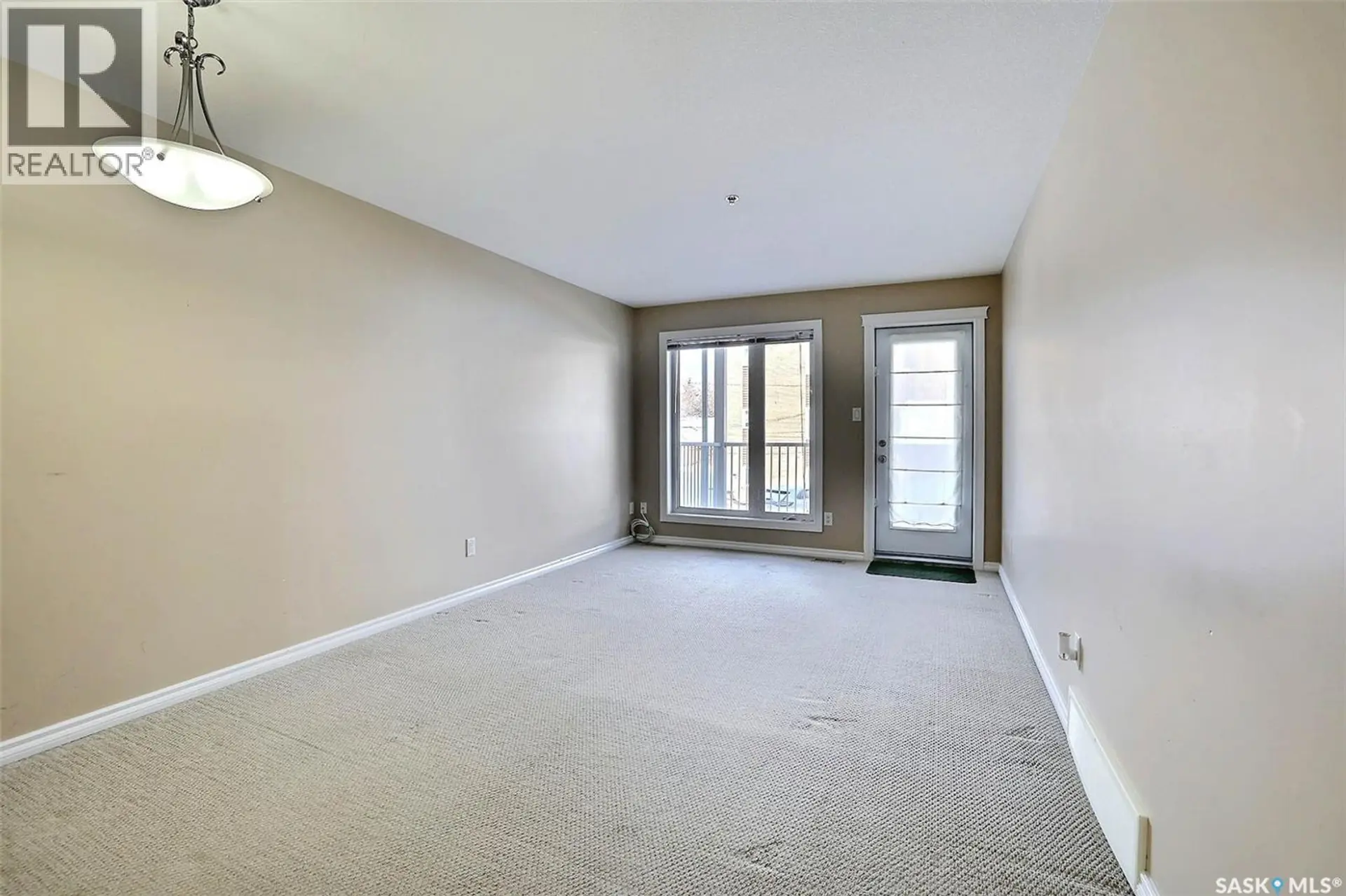 #205 3946 Robinson STREET - Image 3