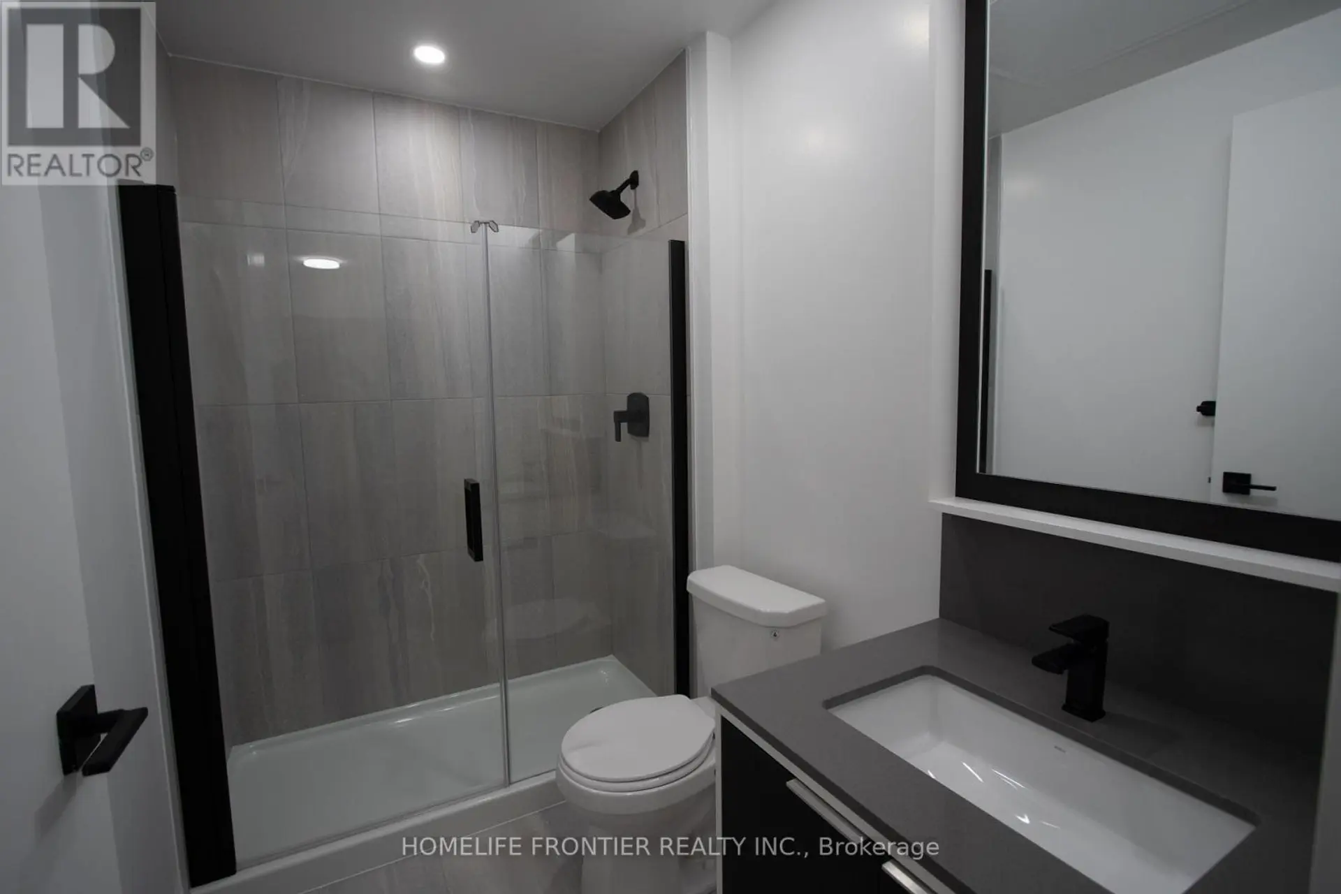 #211 36 ZORRA STREET - Image 11
