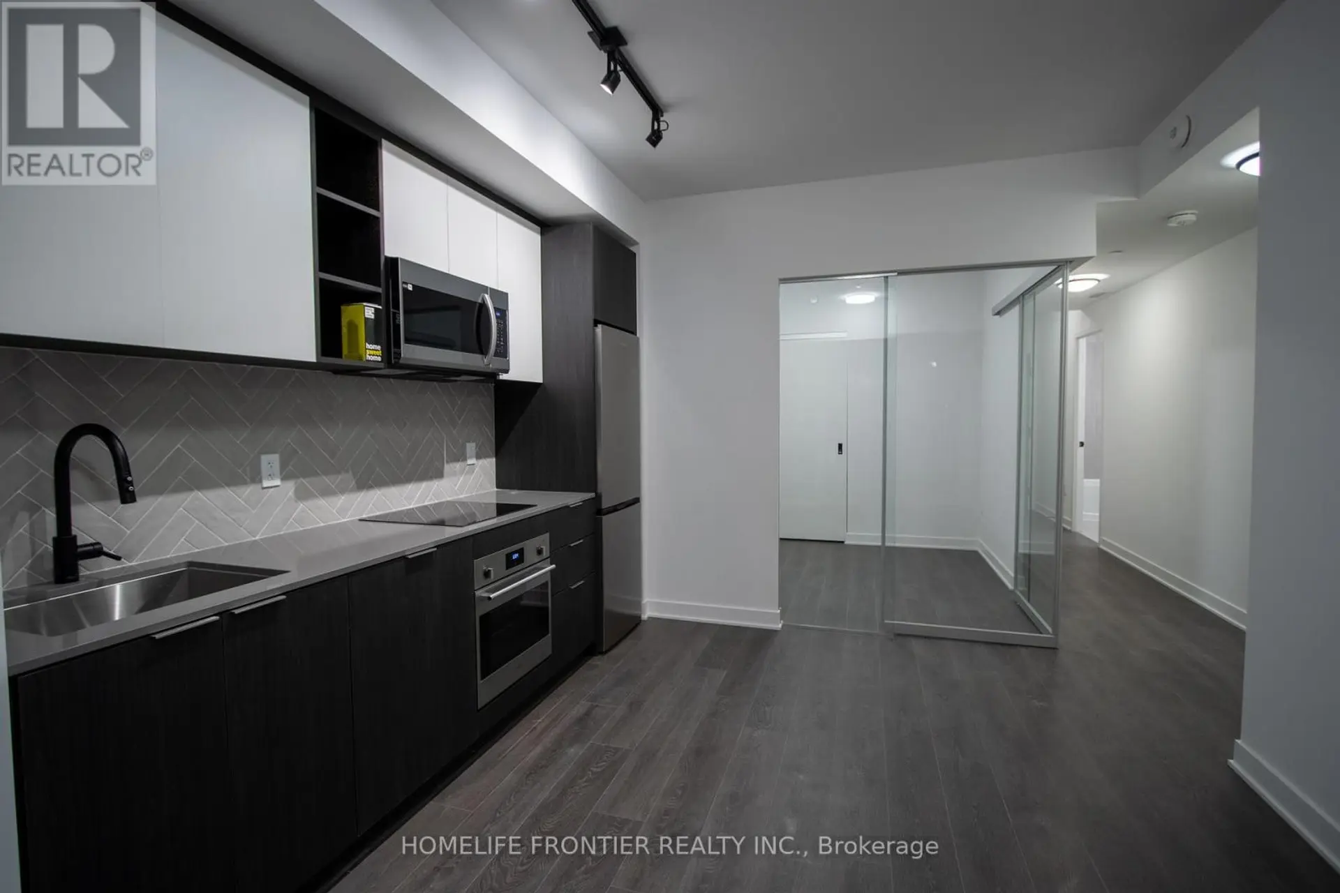 #211 36 ZORRA STREET - Image 7