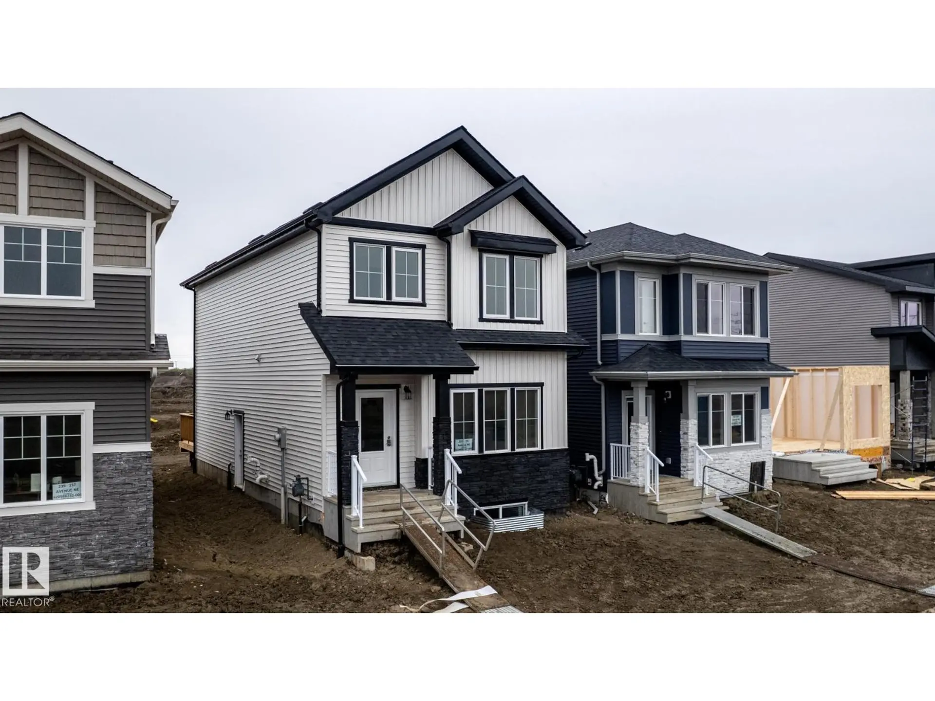 235 157 AV NE - Image 1